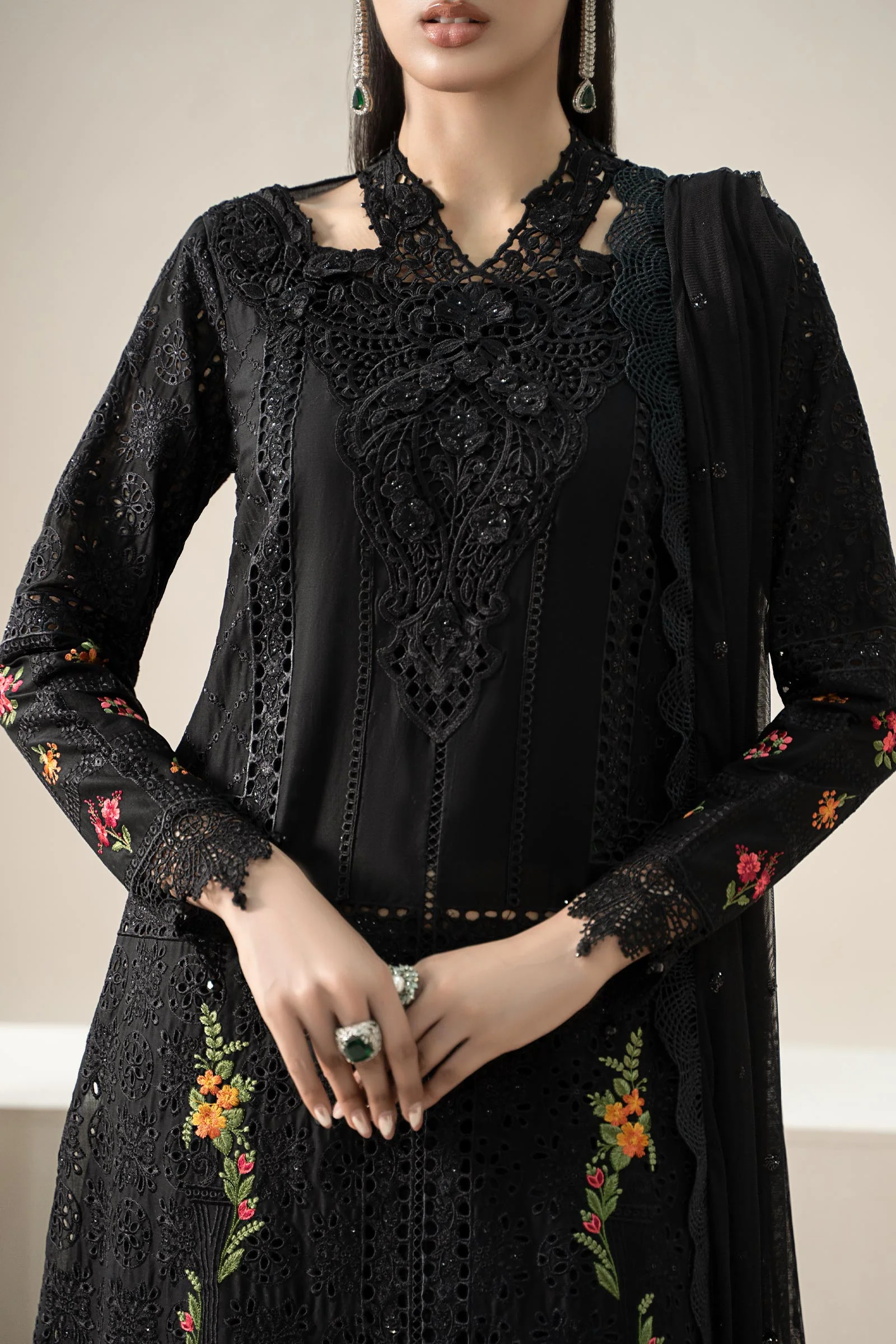3 Piece Embroidered Lawn Suit | ELS-25-01 - Image 5