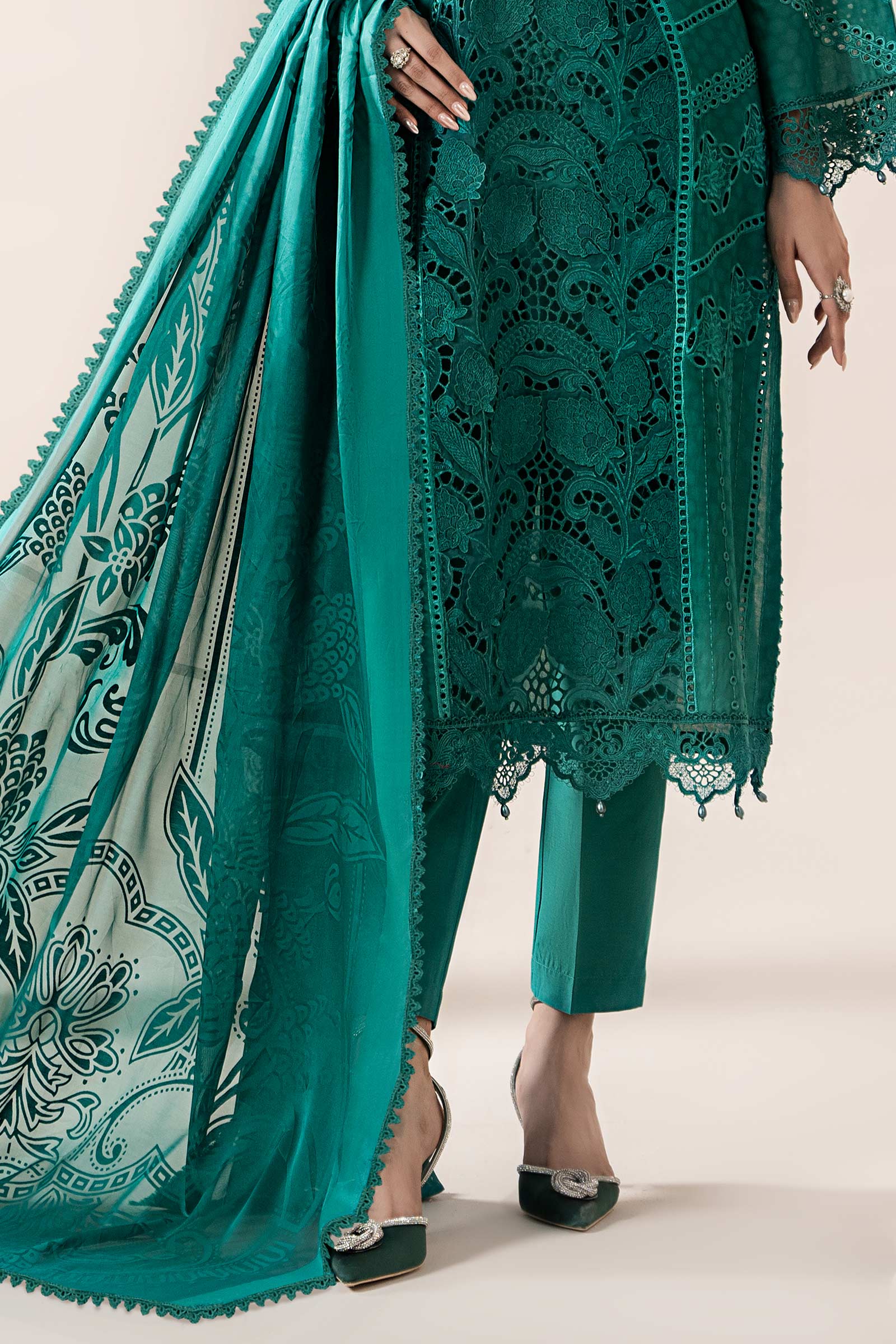 3 Piece Embroidered Jacquard Lawn Suit | ELS-25-05 - Image 4
