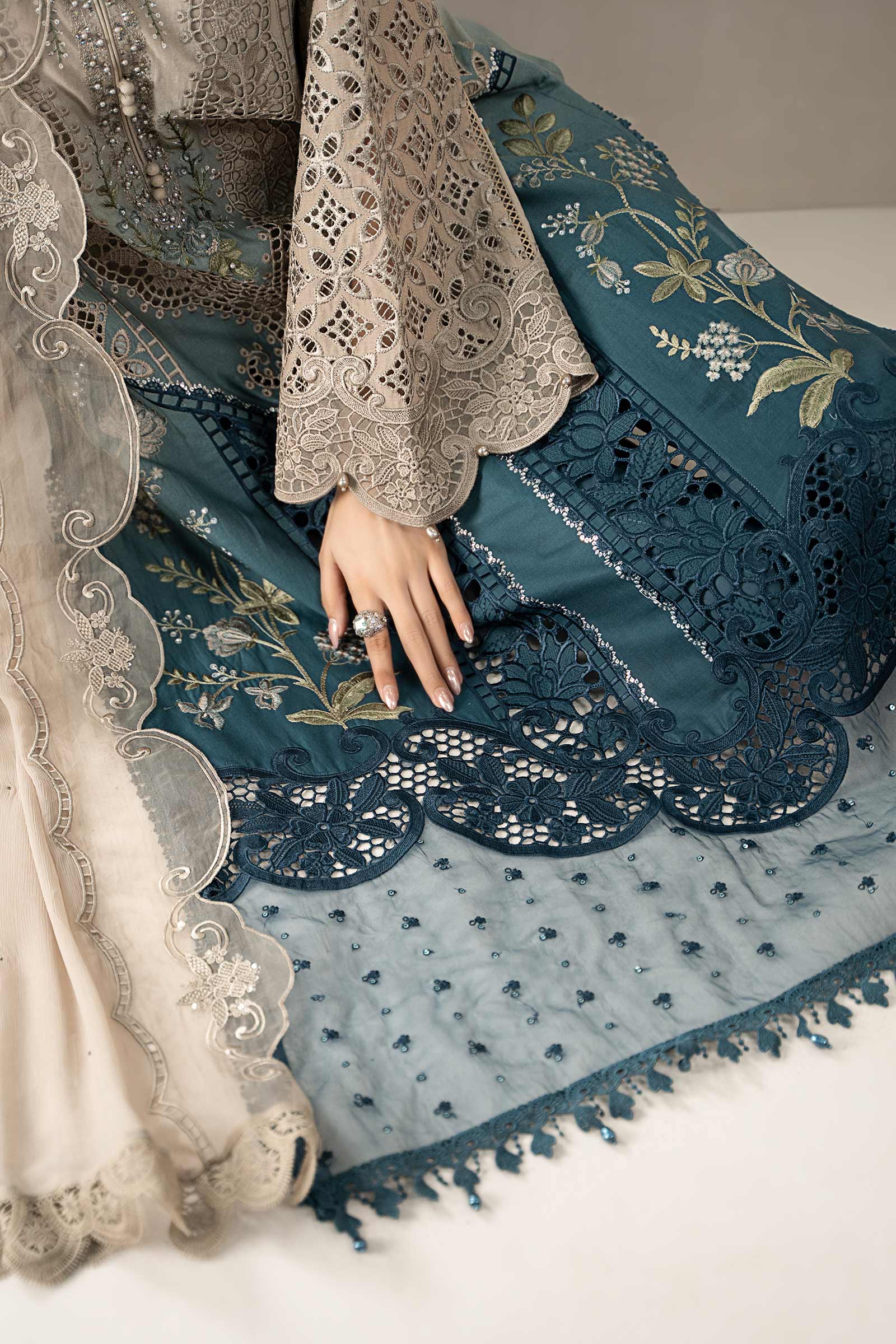 3 Piece Embroidered Lawn Suit | ELS-25-08 - Image 7