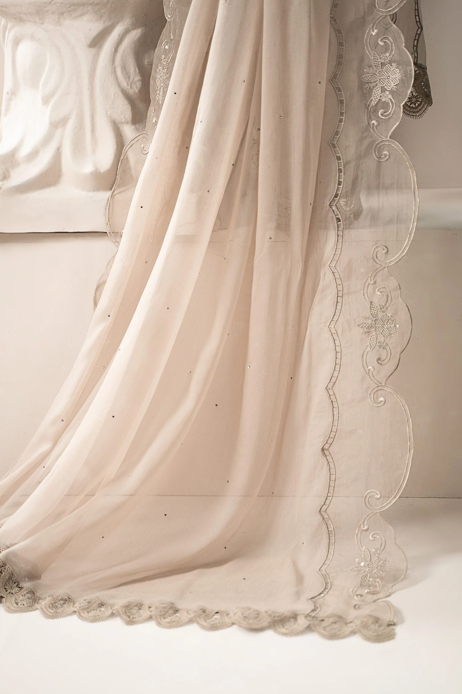 3 Piece Embroidered Lawn Suit | ELS-25-08 - Image 9