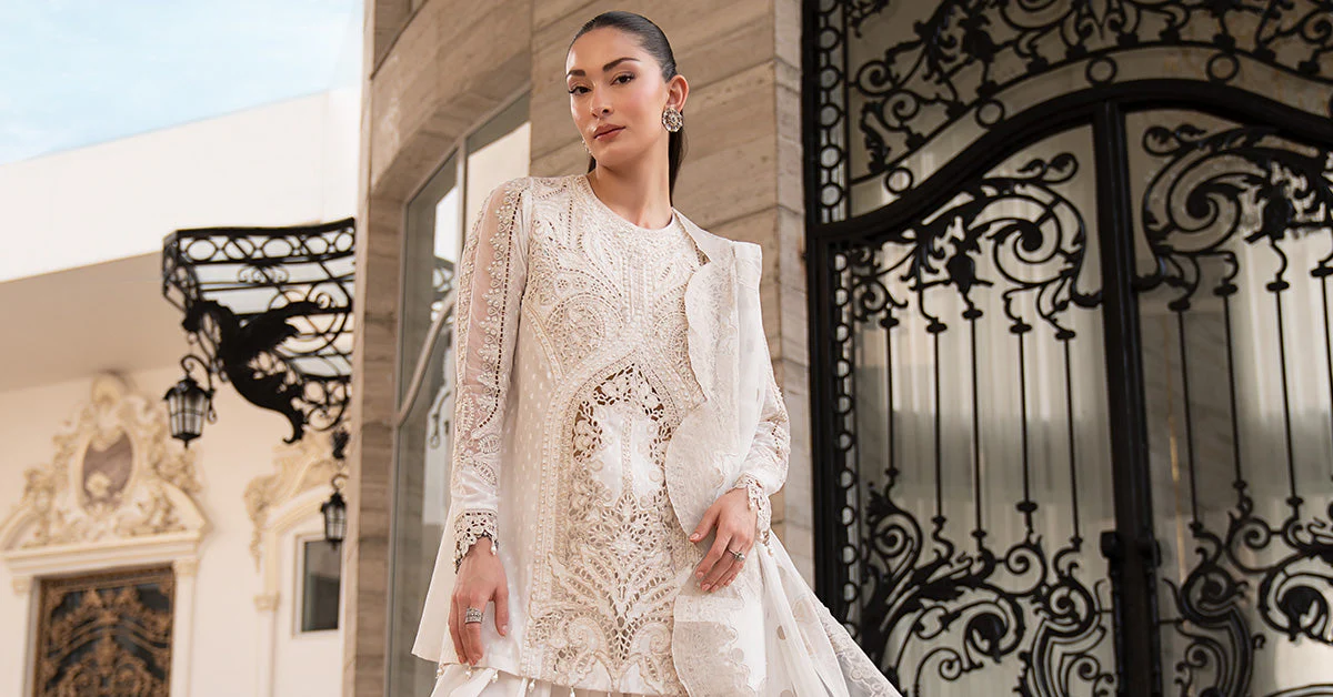 3 Piece Embroidered Jacquard Lawn Suit - Image 10