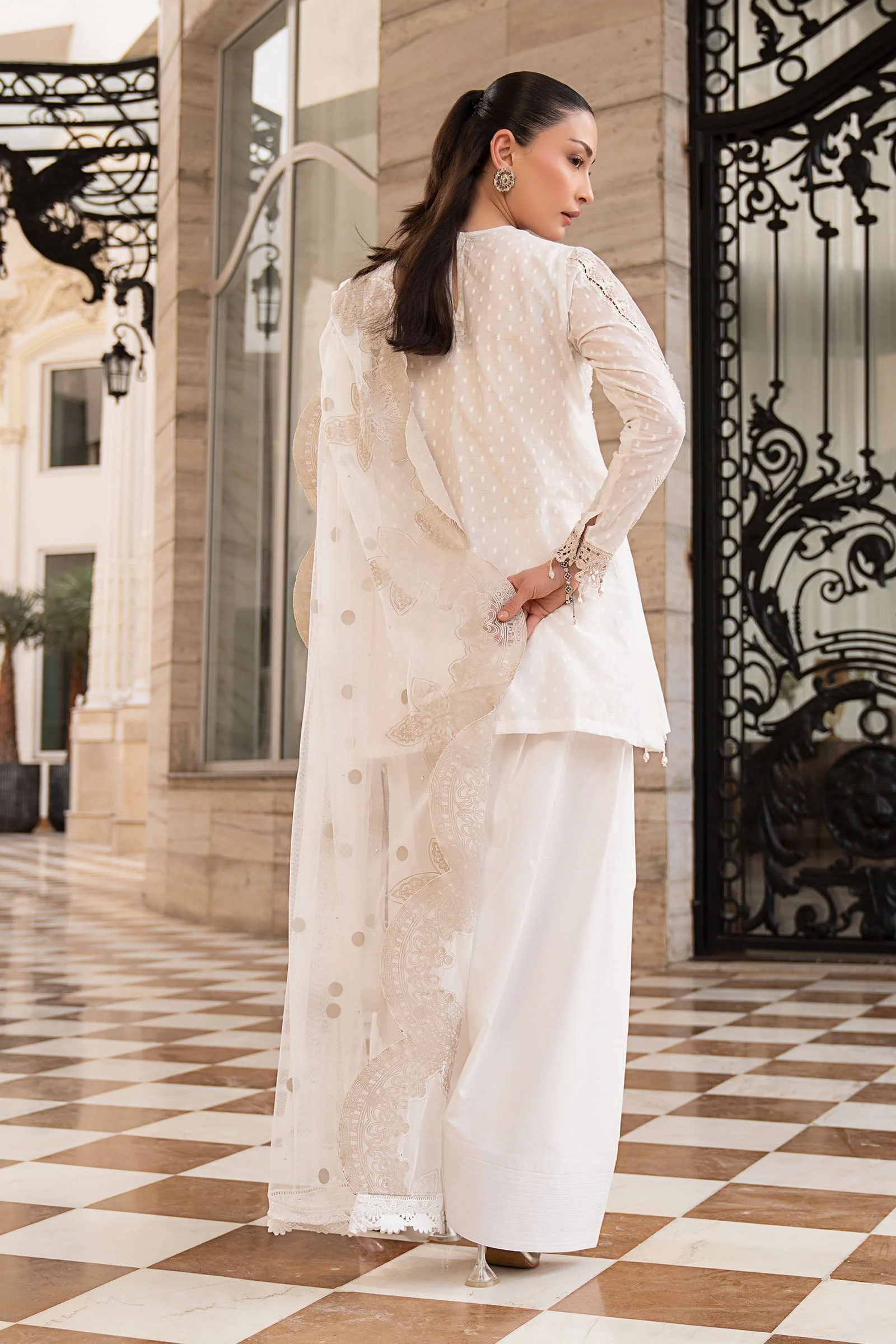 3 Piece Embroidered Jacquard Lawn Suit - Image 9