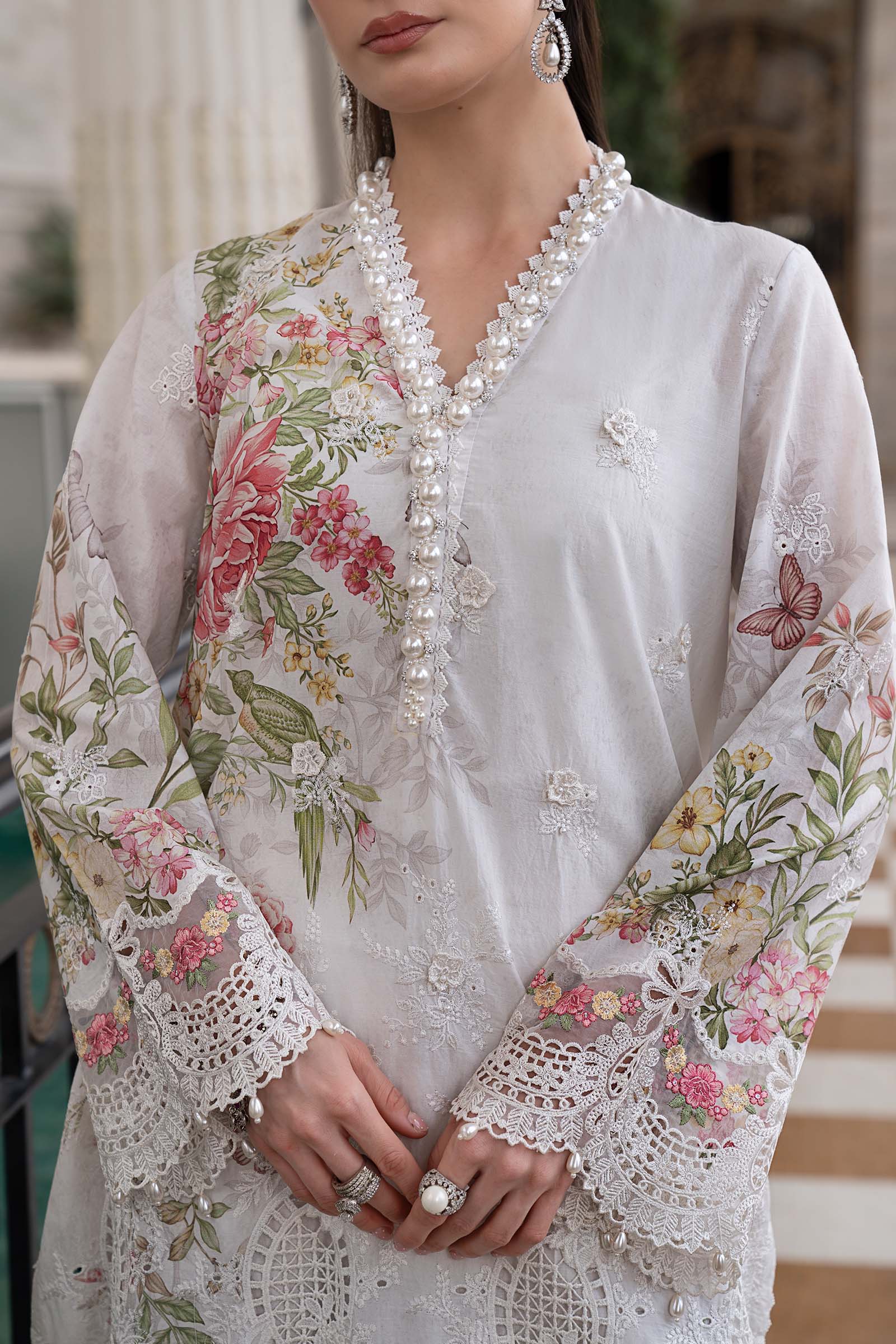 3 Piece Embroidered Lawn Suit - Image 3