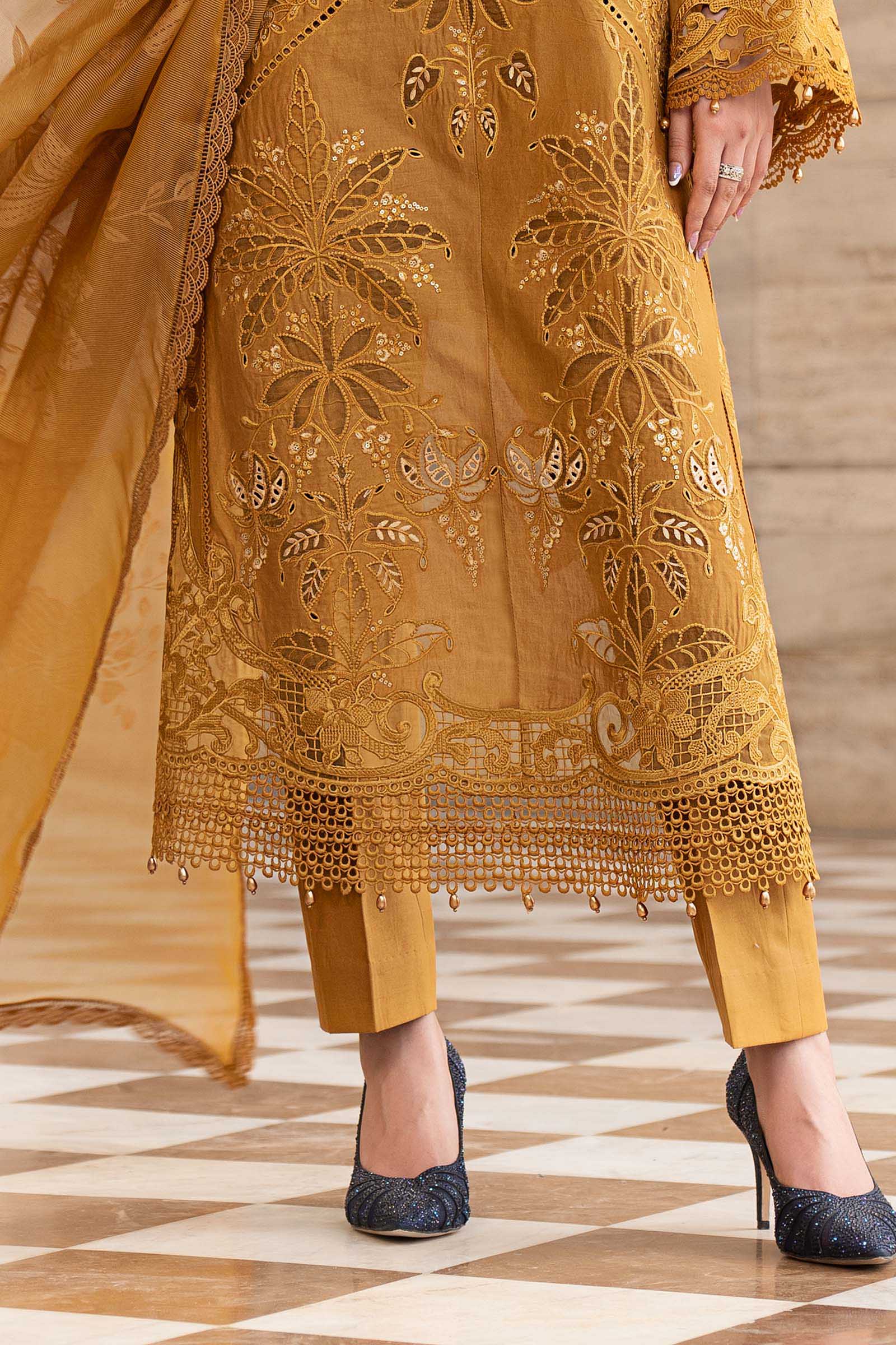 3 Piece Embroidered Lawn Suit - Image 7