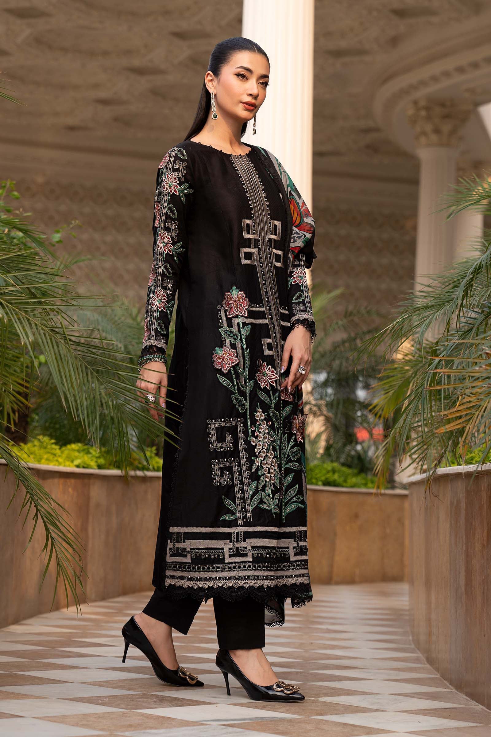 3 Piece Embroidered Jacquard Lawn Suit - Image 7