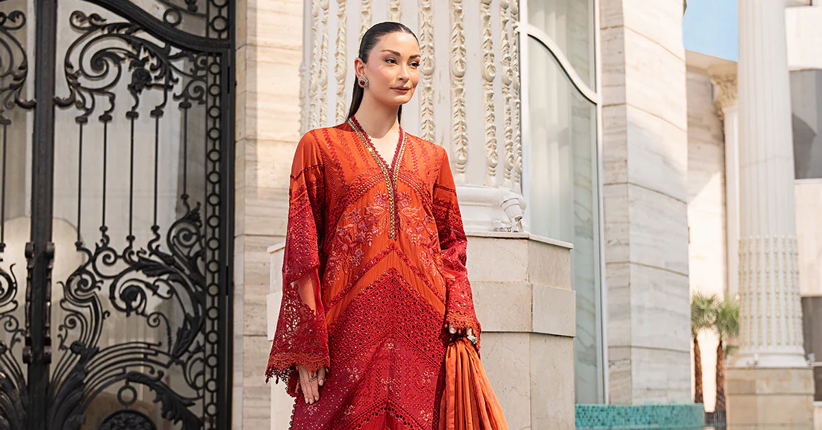 3 Piece Embroidered Lawn Suit - Image 8