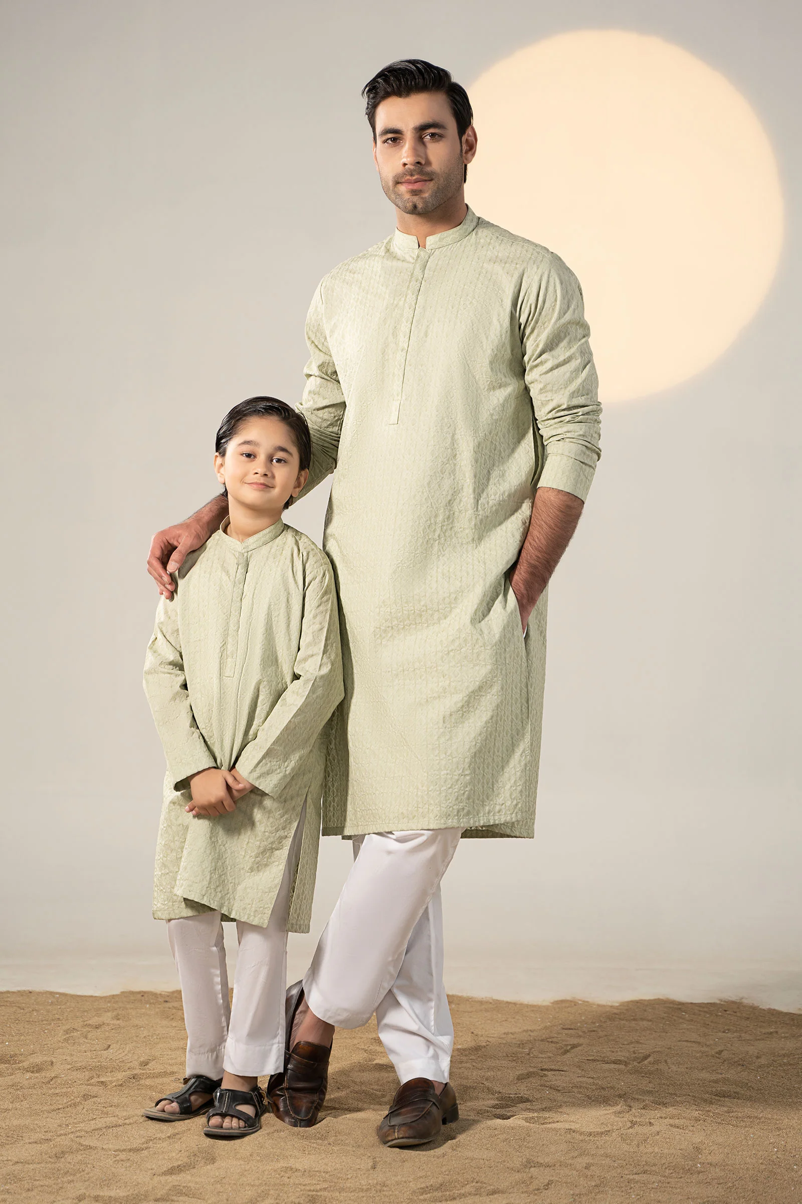 Embroidered Cotton Kurta - Image 2