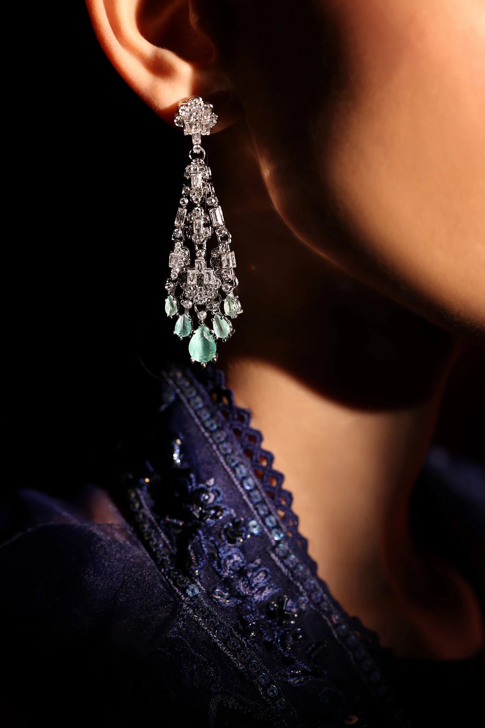 Vanta Earrings - Image 7