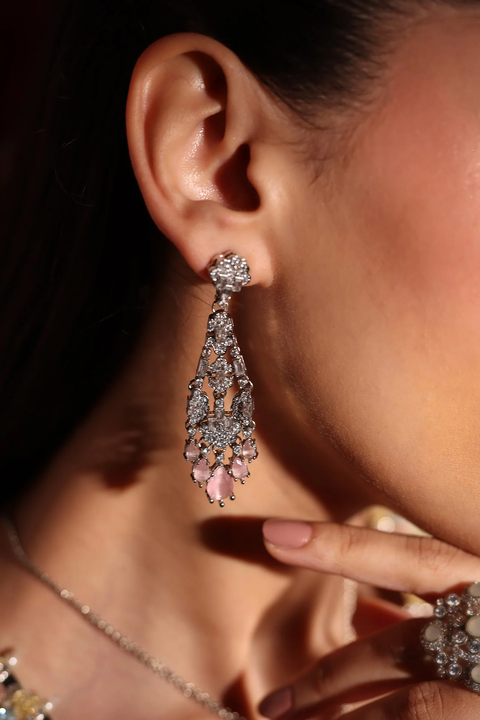 Vanta Earrings - Image 3