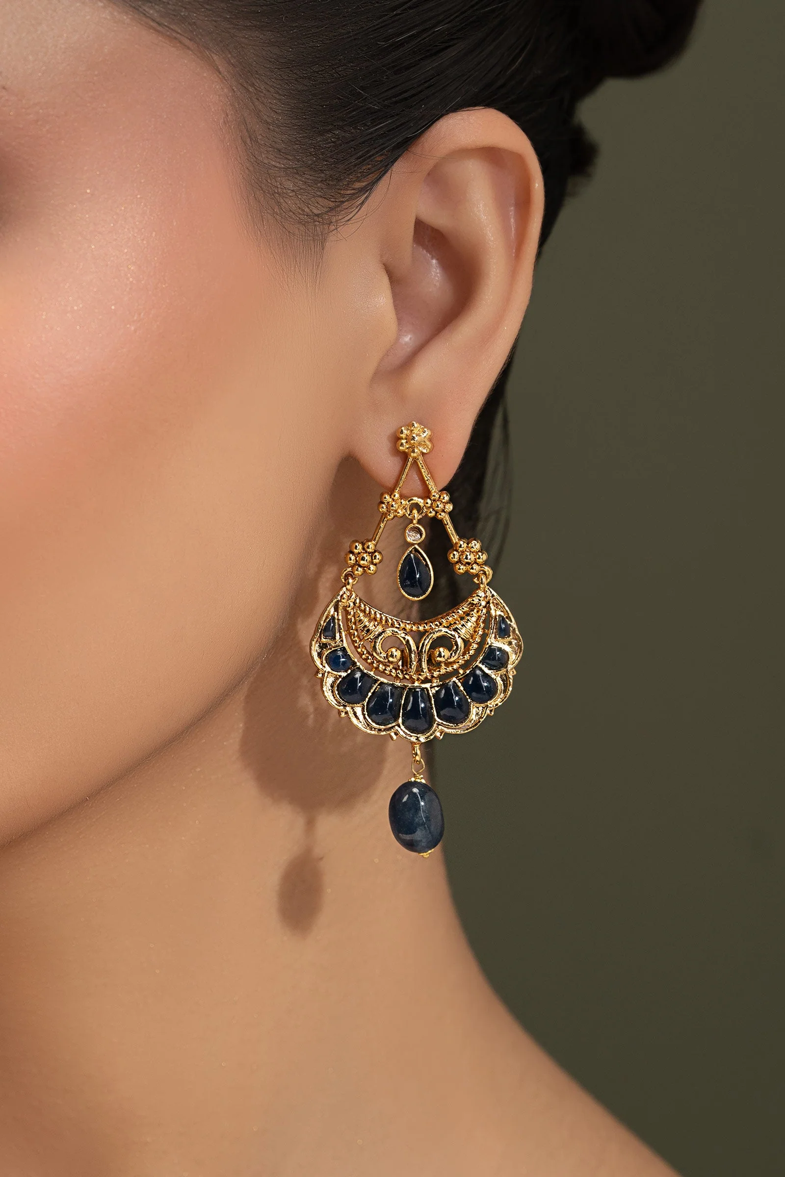 Nour Earrings - Image 3