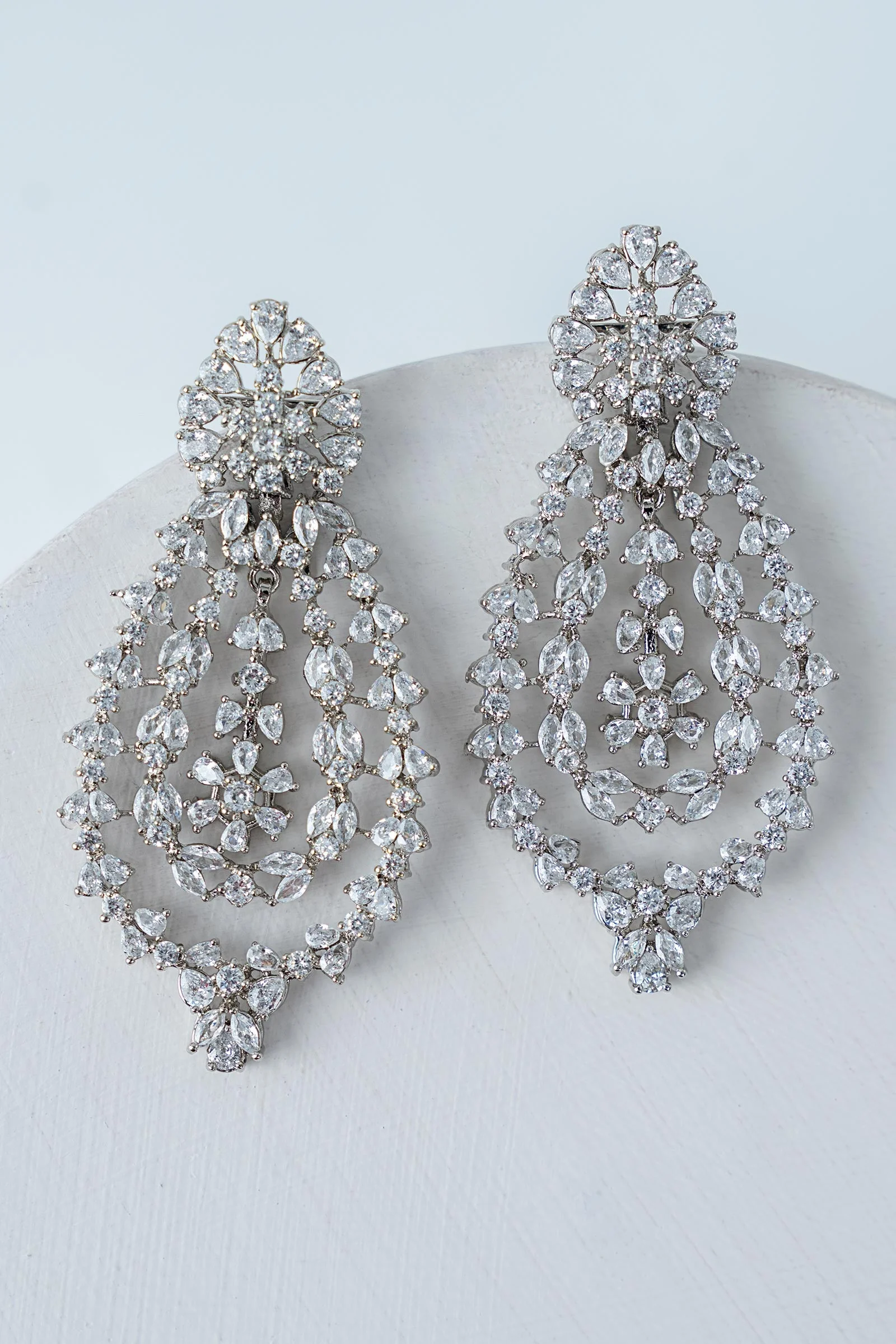 Zarinae Earrings - Image 4