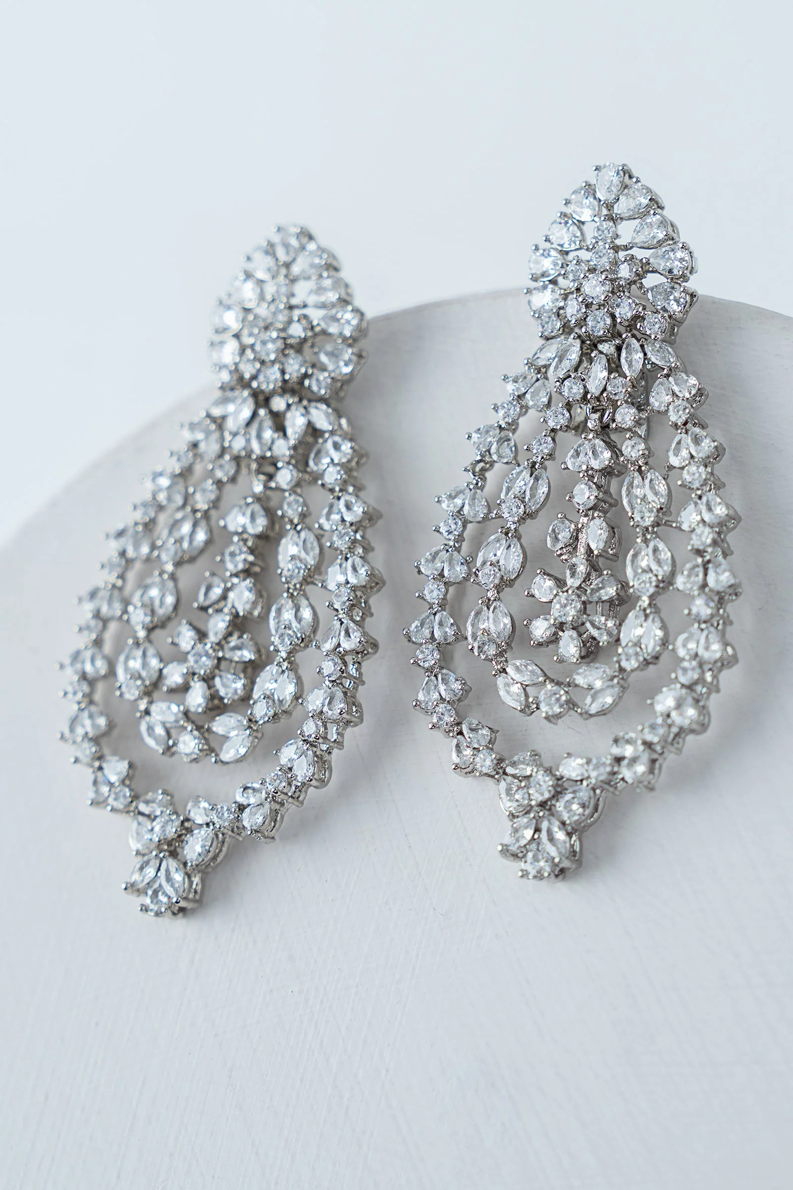 Zarinae Earrings - Image 5