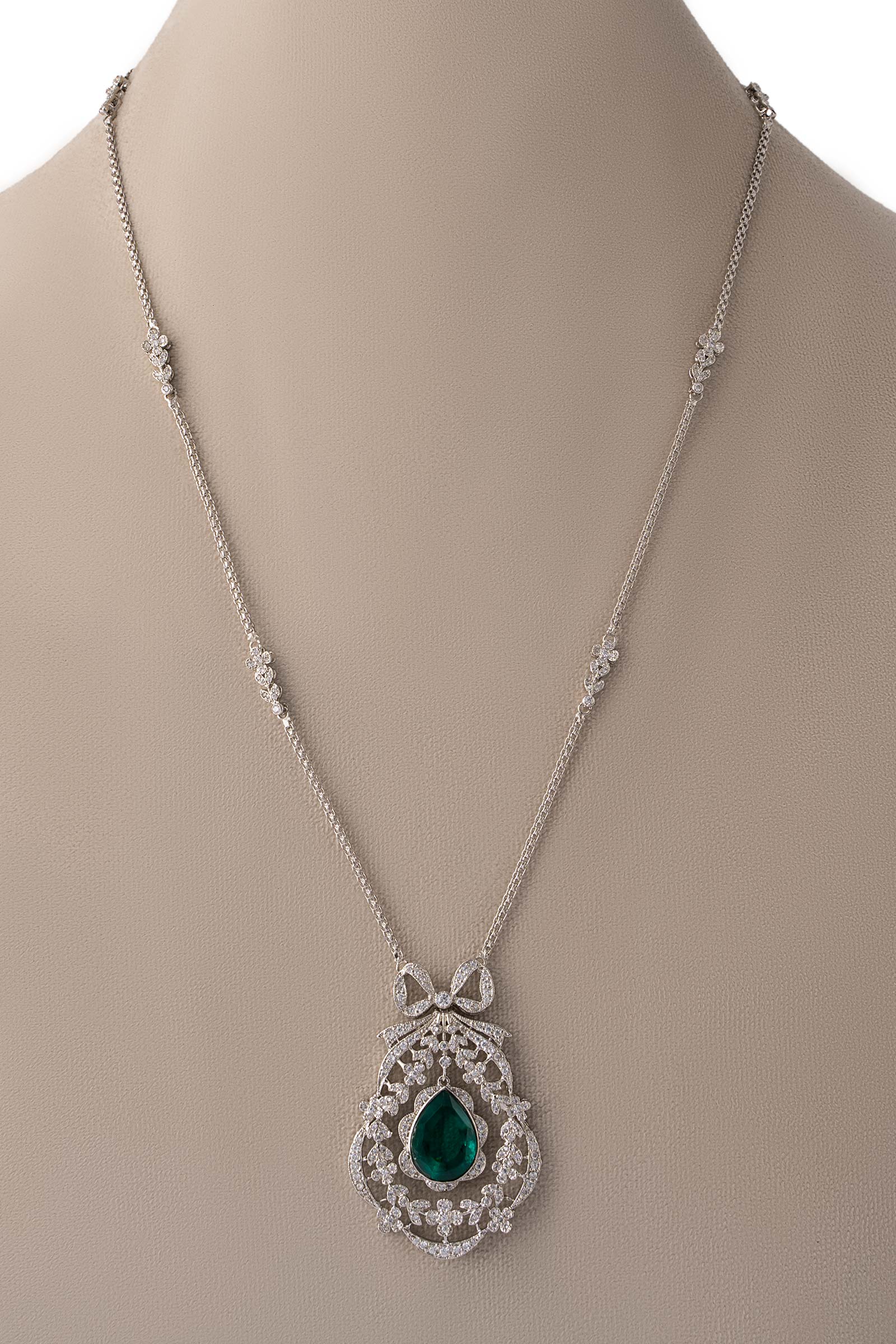Bow Pendant