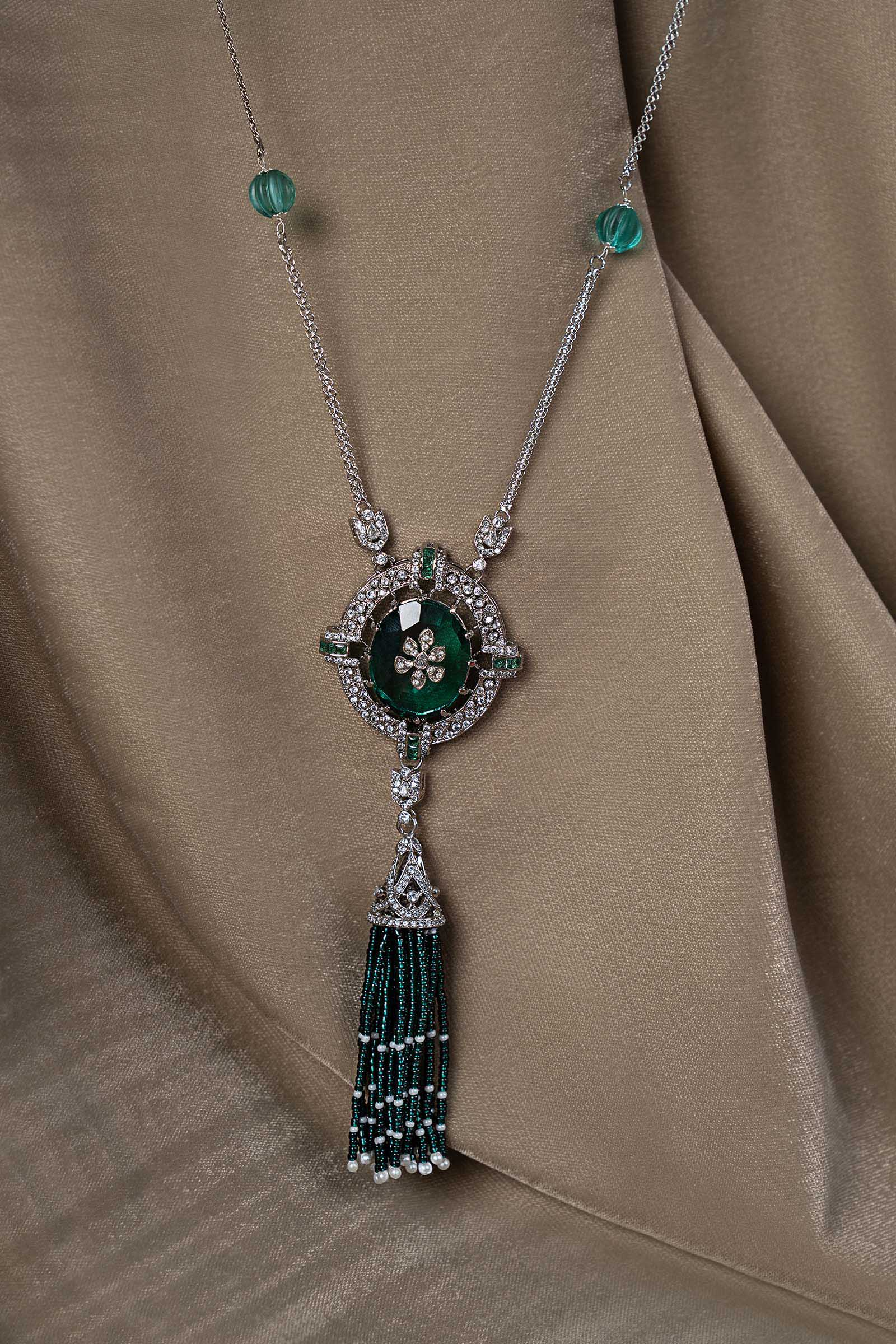 Avelora Pendant - Image 4