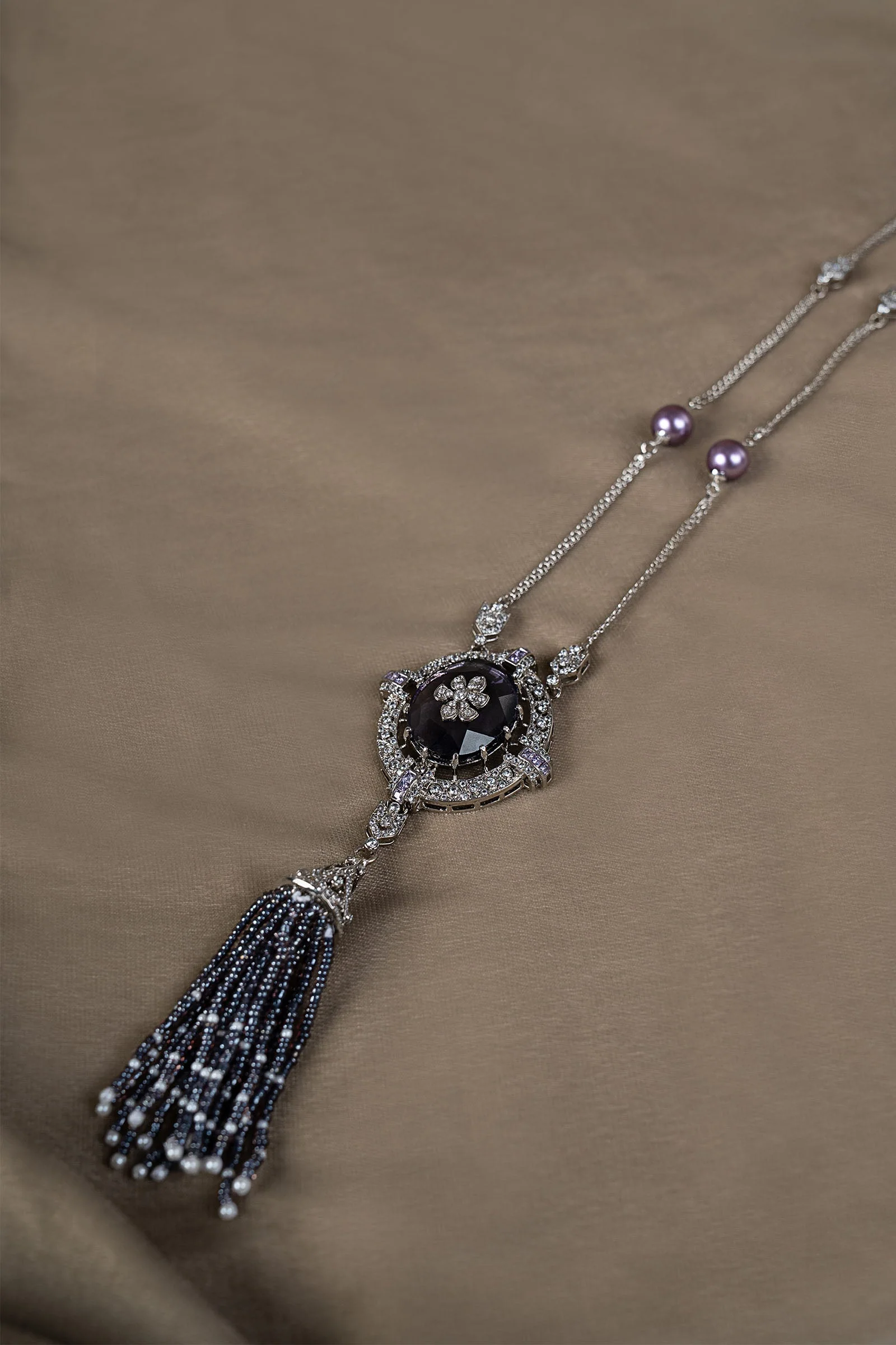 Avelora Pendant - Image 5