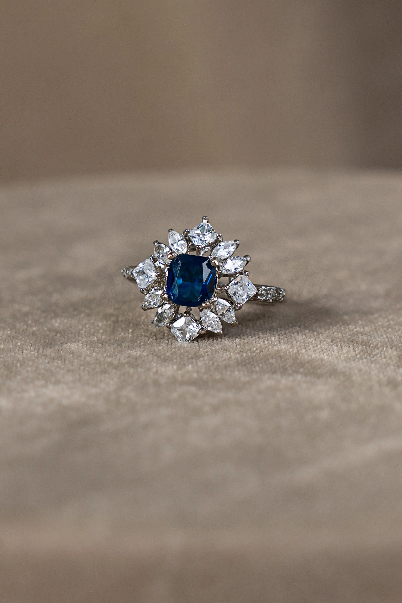 Veyra Ring - Image 4
