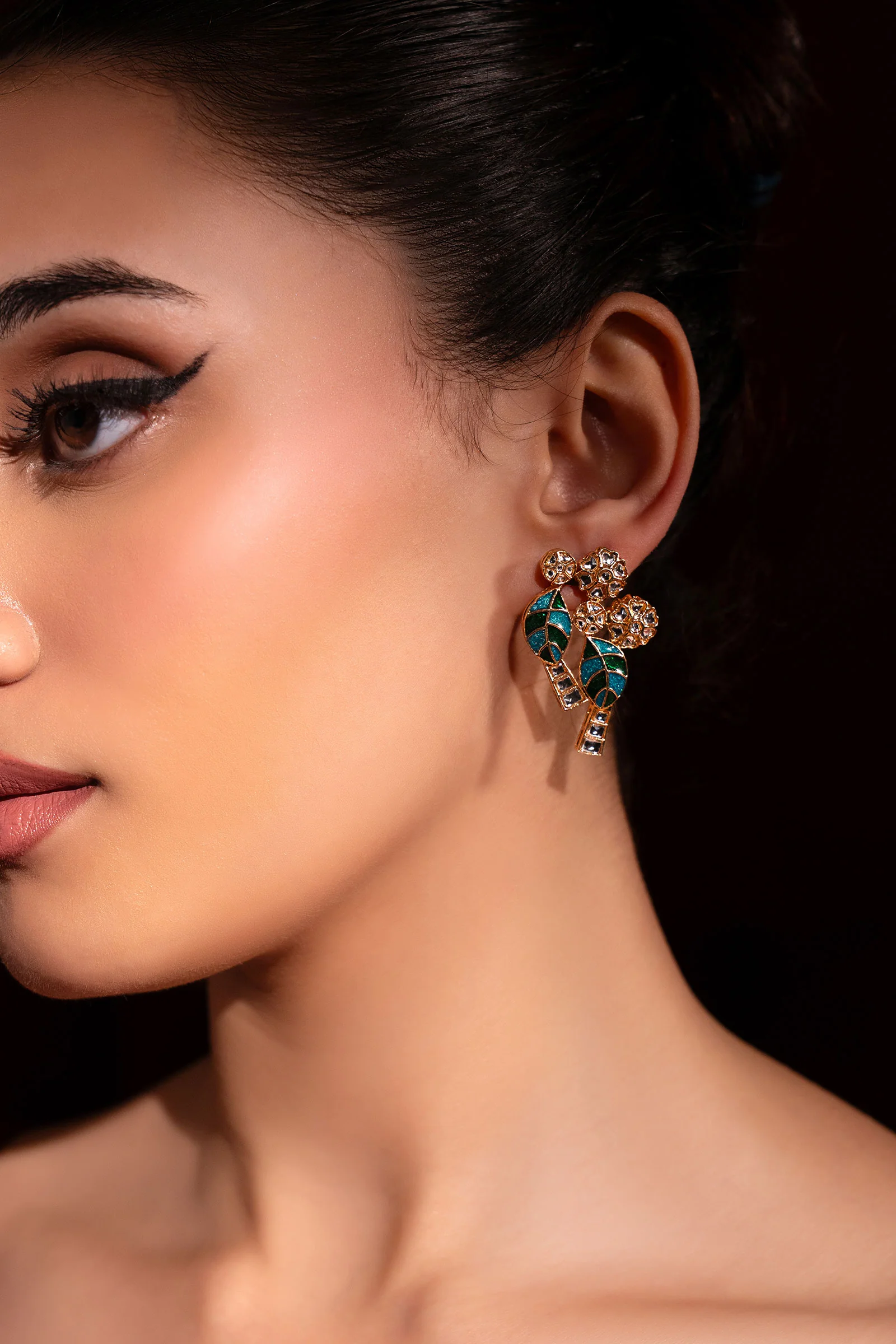Nazina Studs
