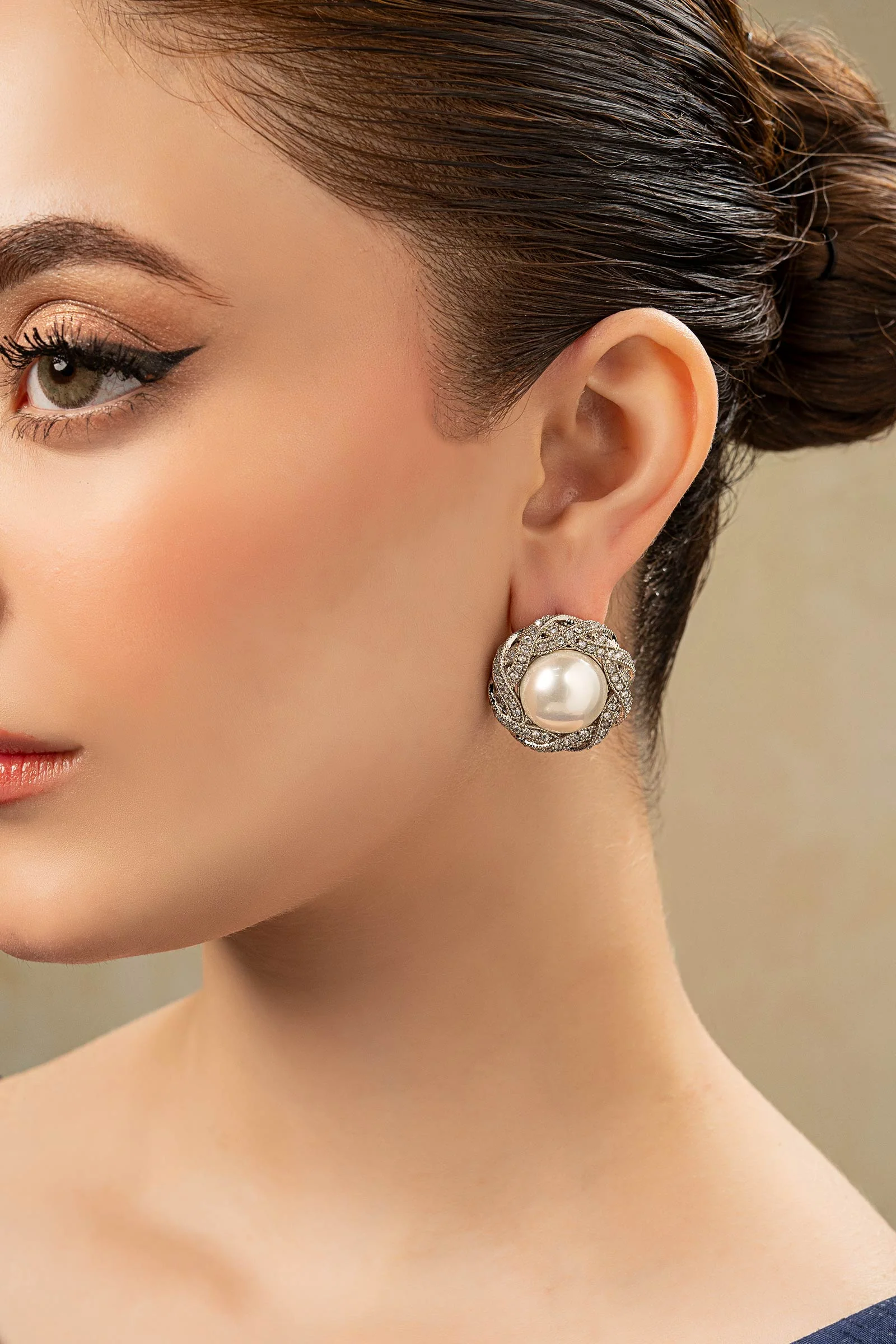 Twisted Studs - Image 3