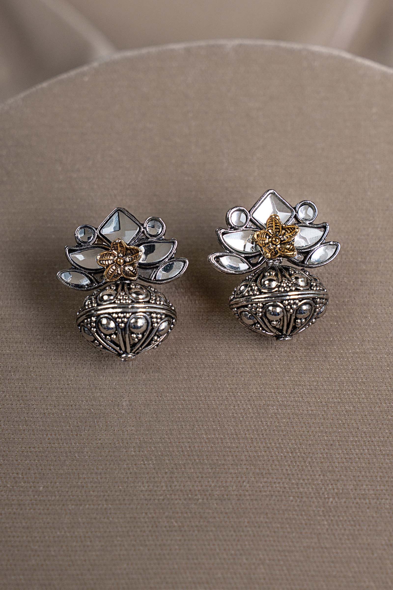 Gulpari Studs - Image 2