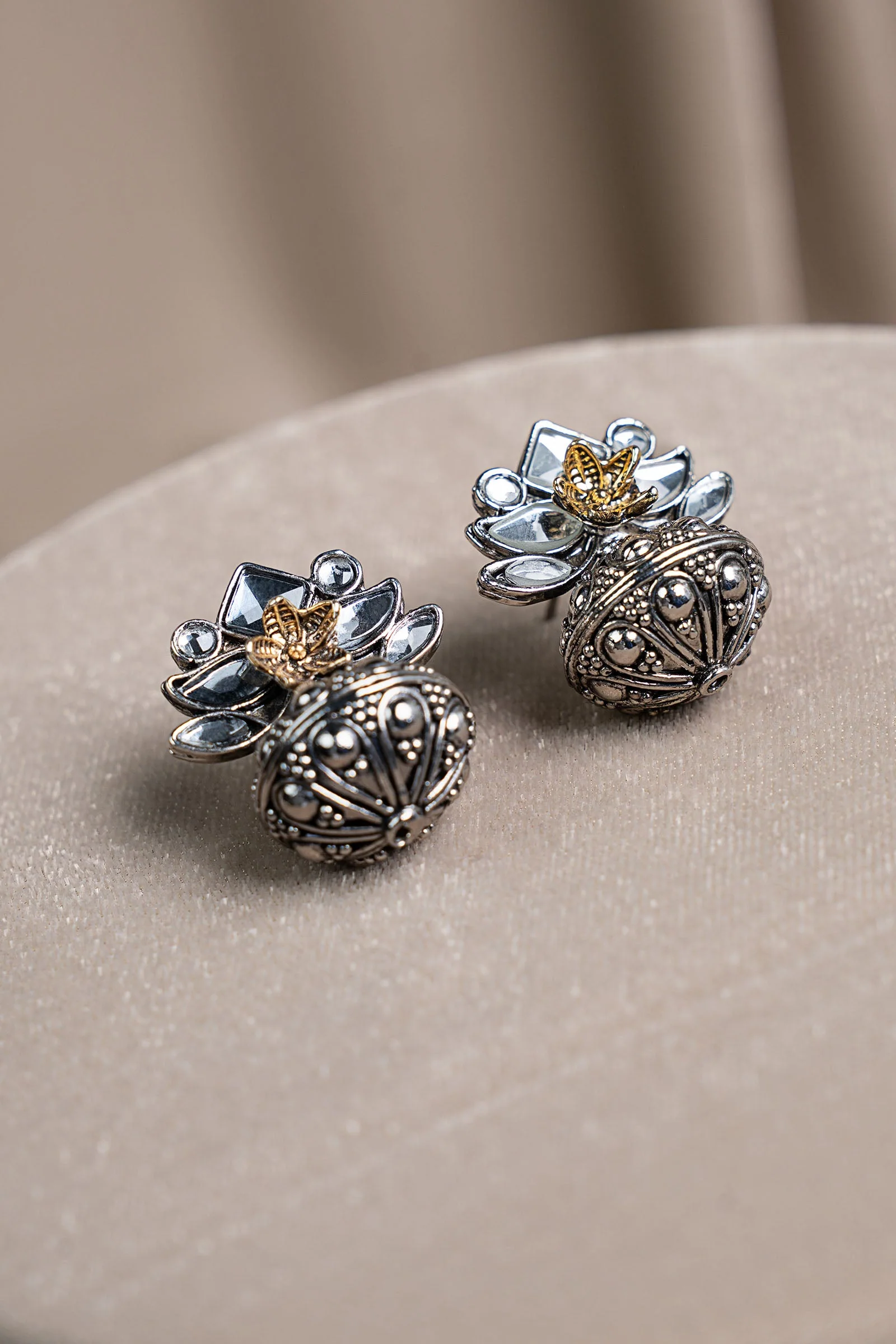 Gulpari Studs - Image 4