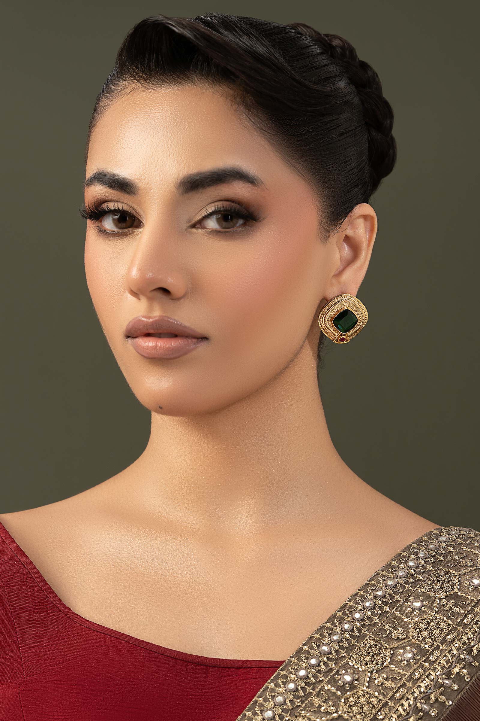 Nadare Studs