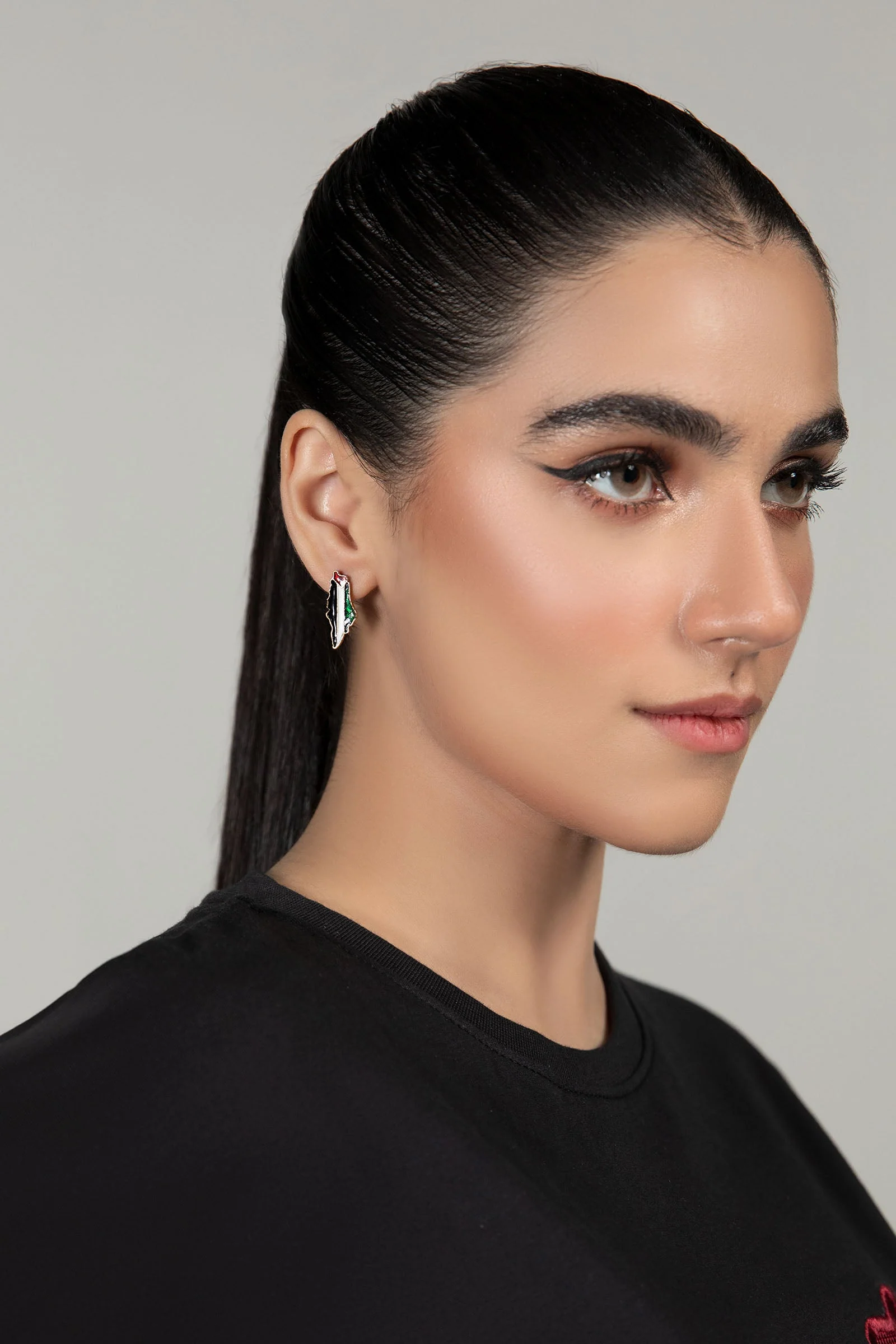 Studs - Image 3