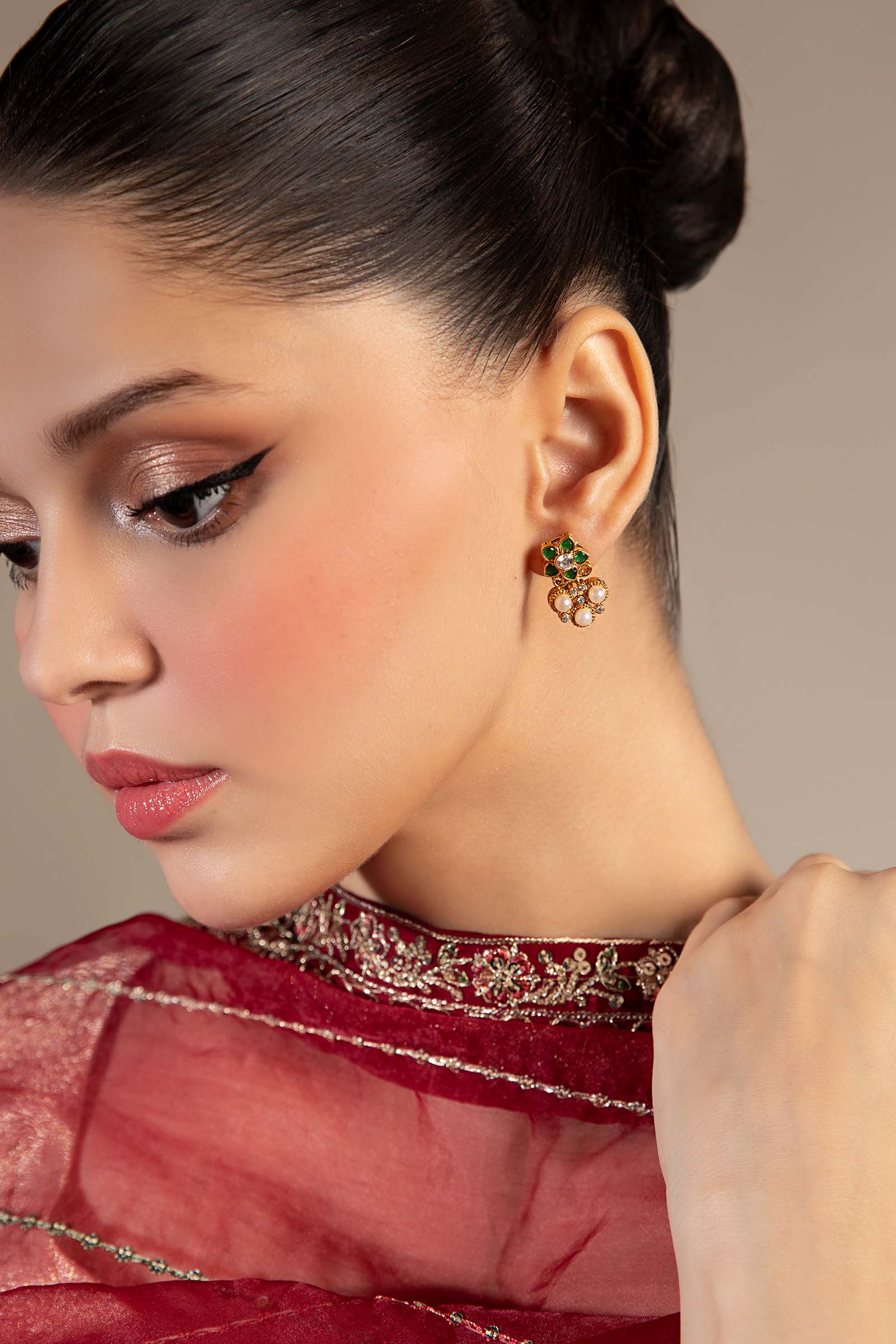 Studs - Image 3