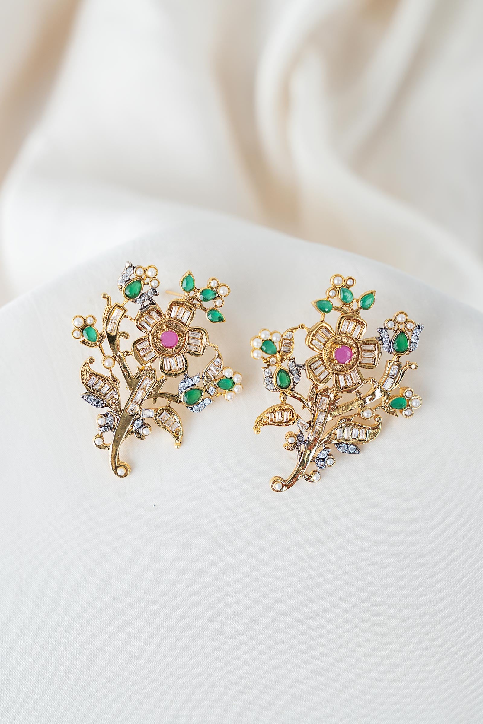 Sylvora Studs - Image 3