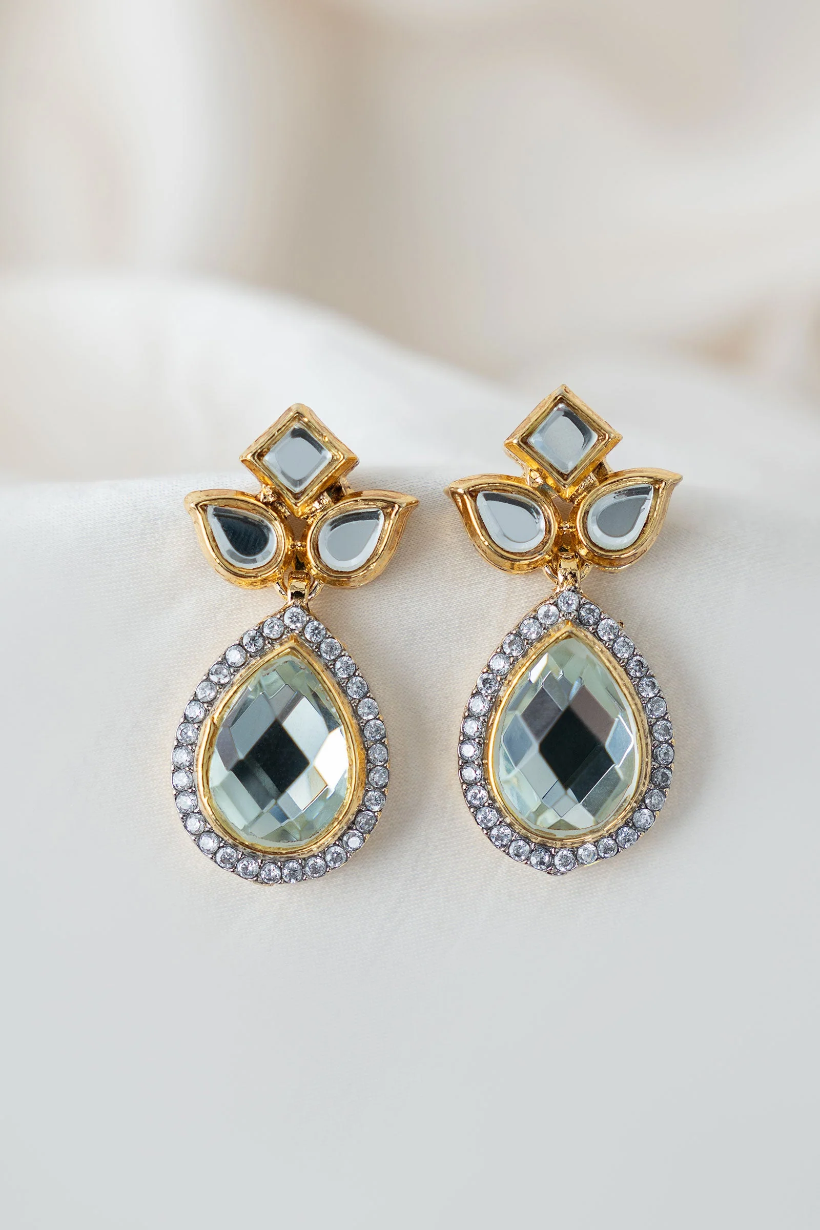 Zarflora Studs - Image 3