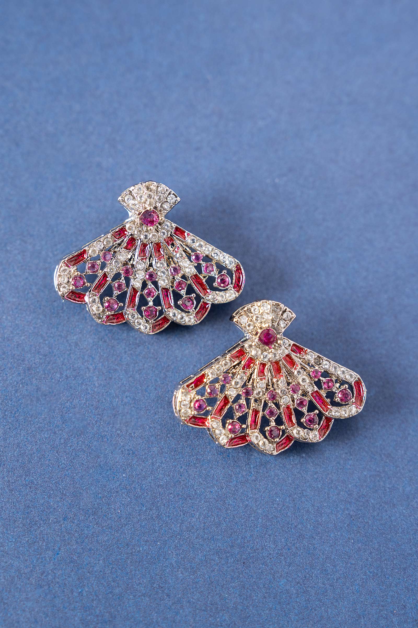 Peavera Studs - Image 3