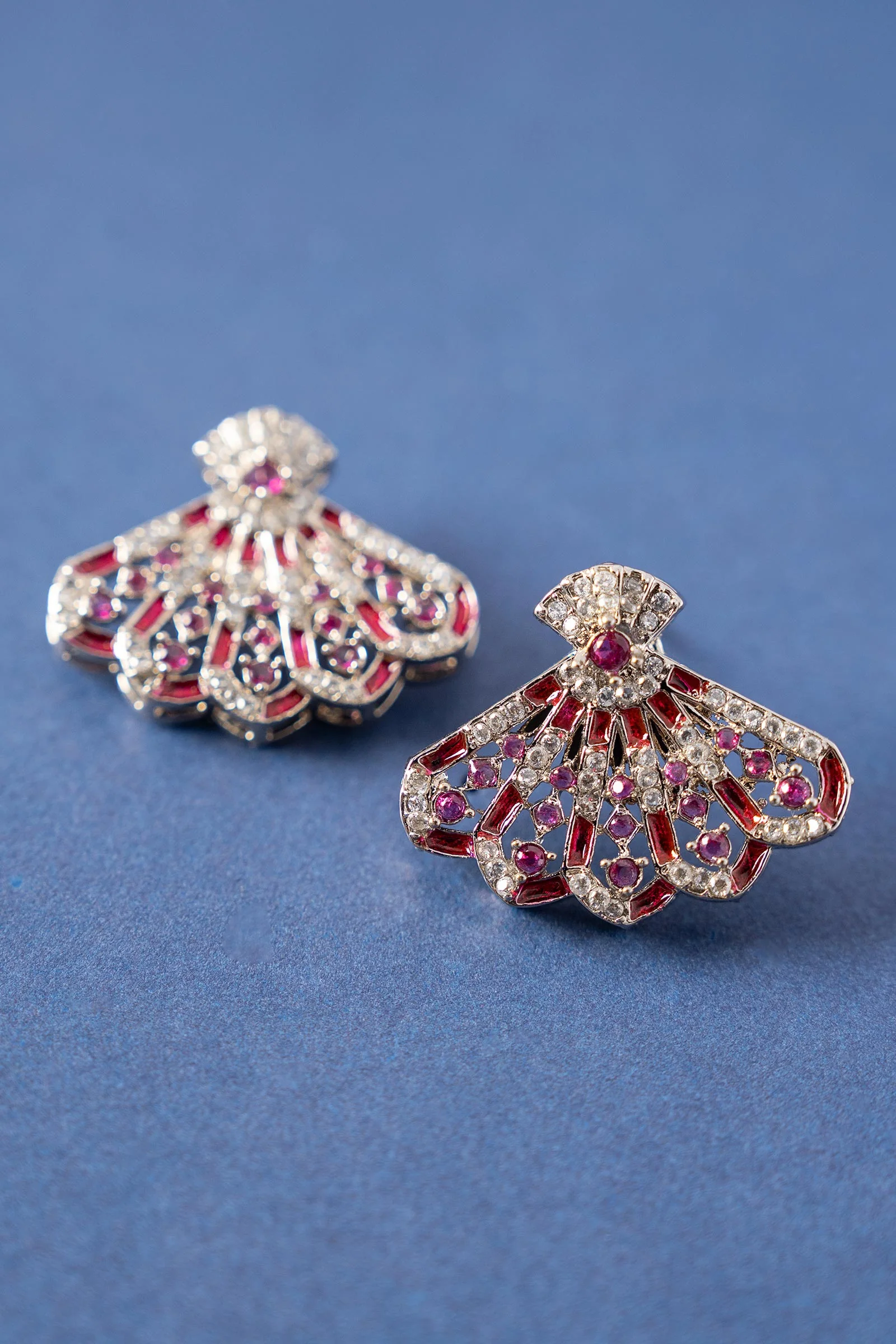Peavera Studs - Image 4