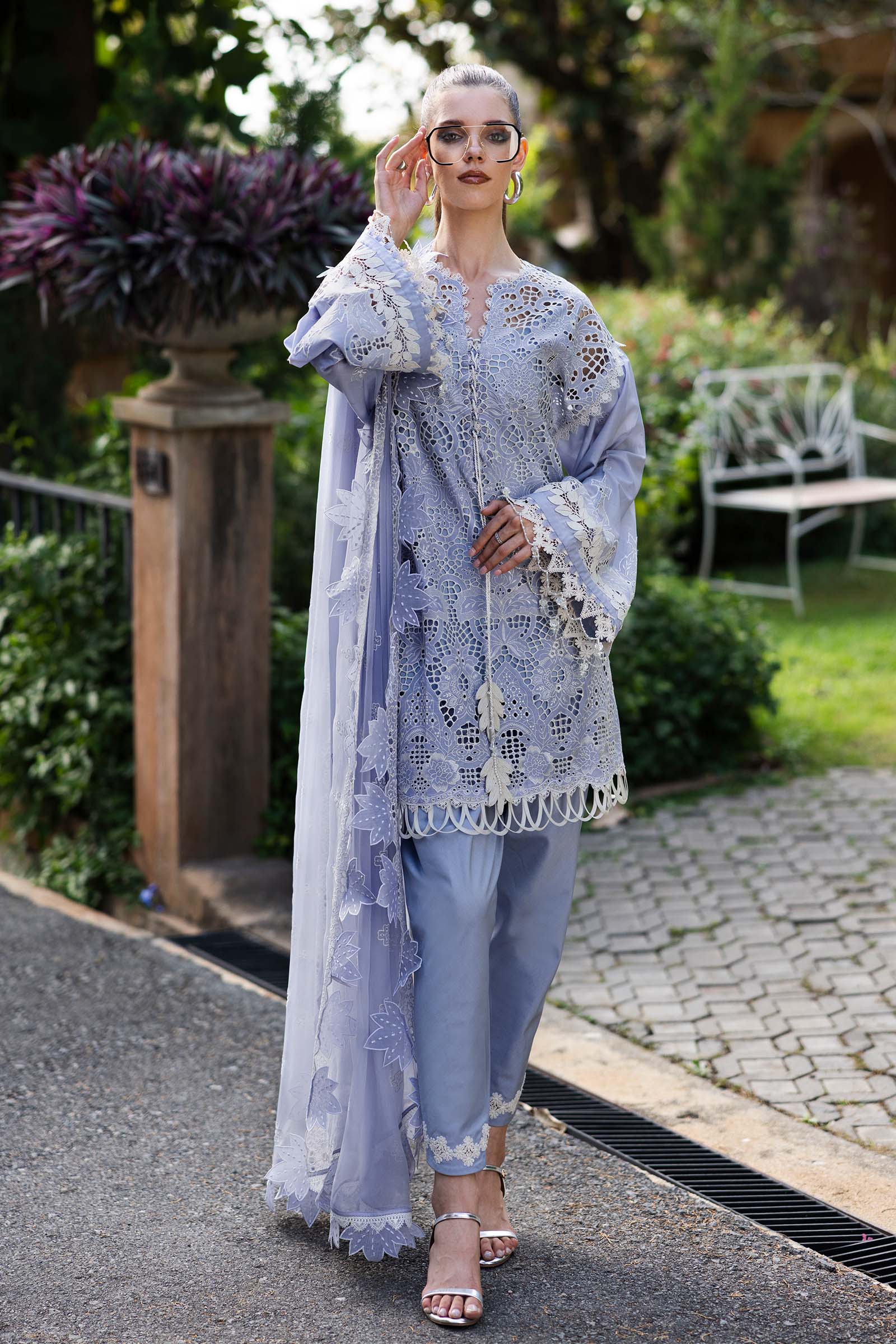 Embroidered Lawn Fabric (3Pcs) - Image 7