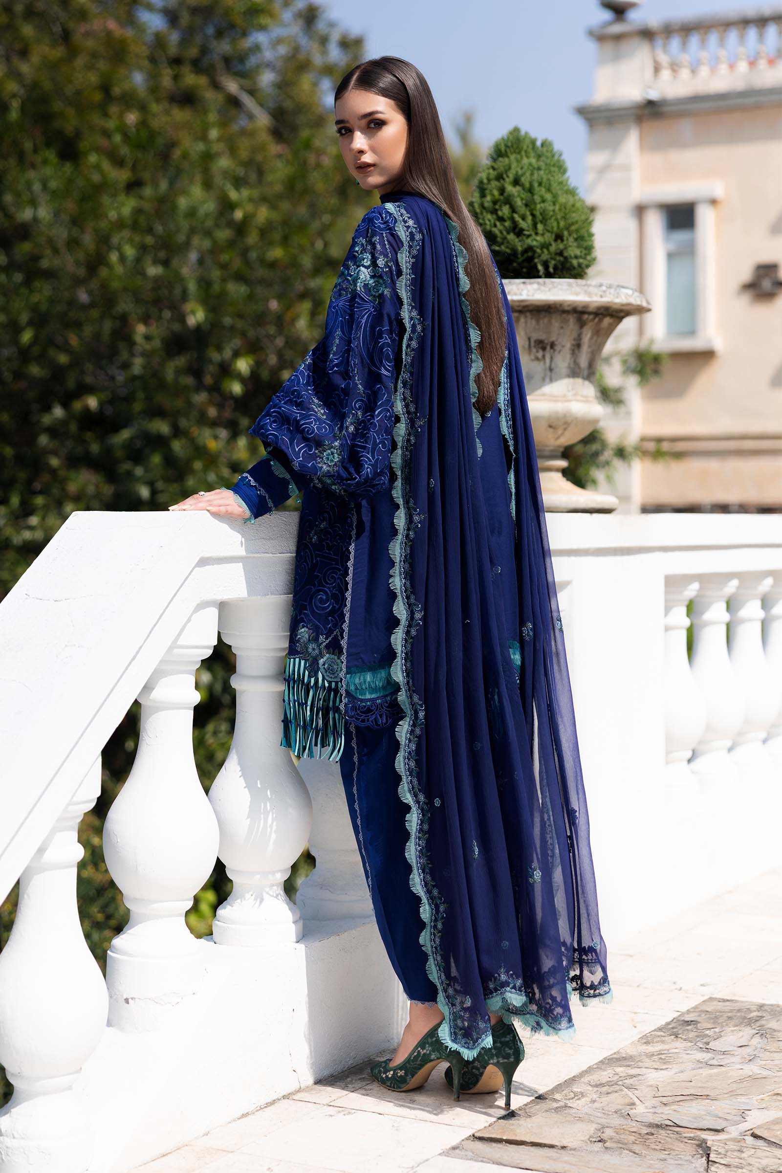 Embroidered Lawn Fabric (3Pcs) - Image 7