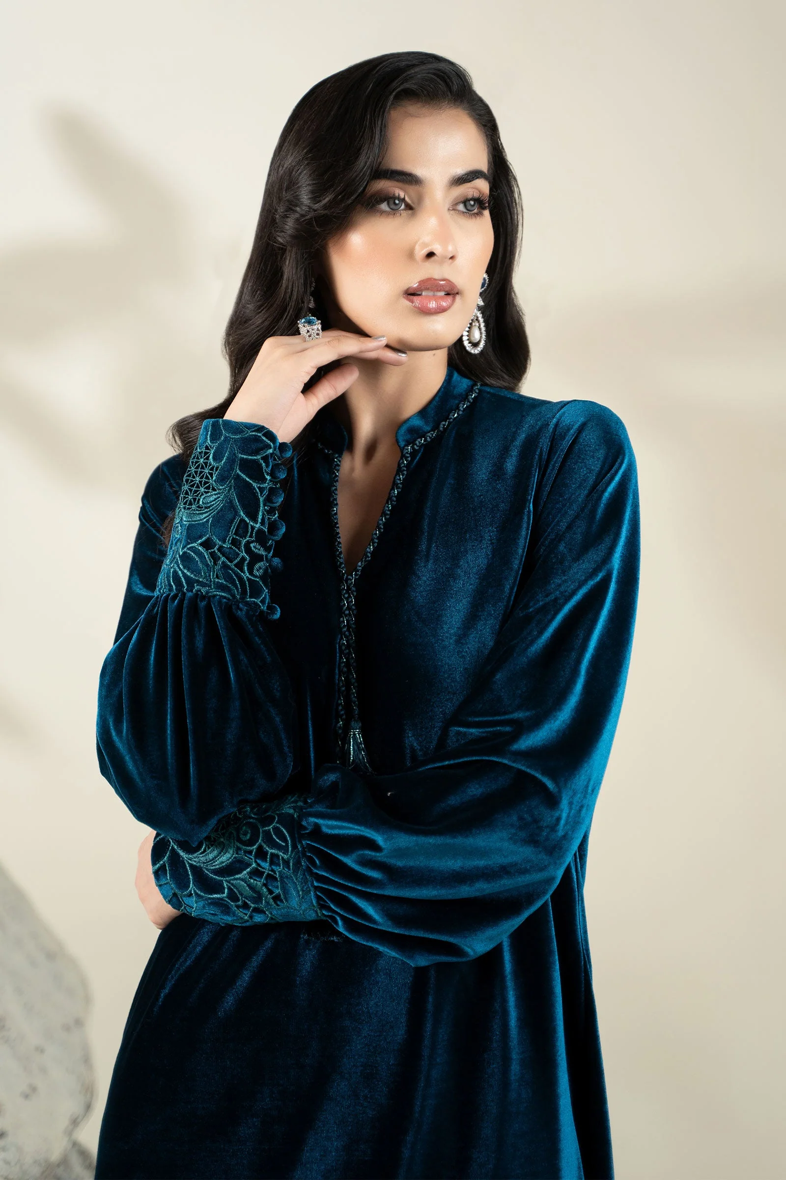 Embroidered Velvet Fabric (1Pc) | LF-CH25-06 - Image 2