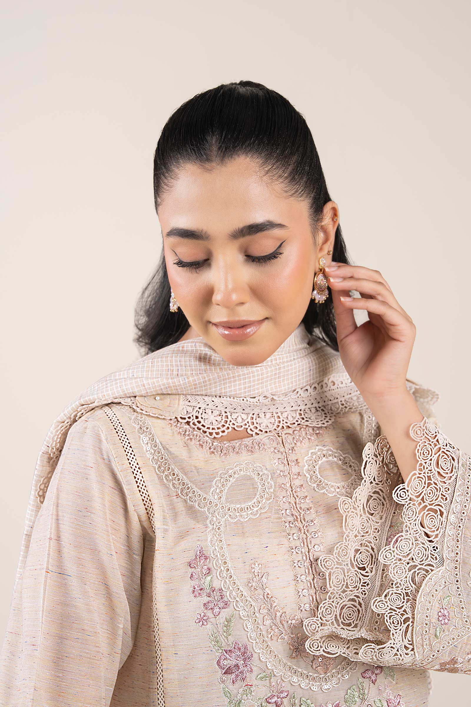 2 Pc Embroidered Tonal Neps Suit - Image 3