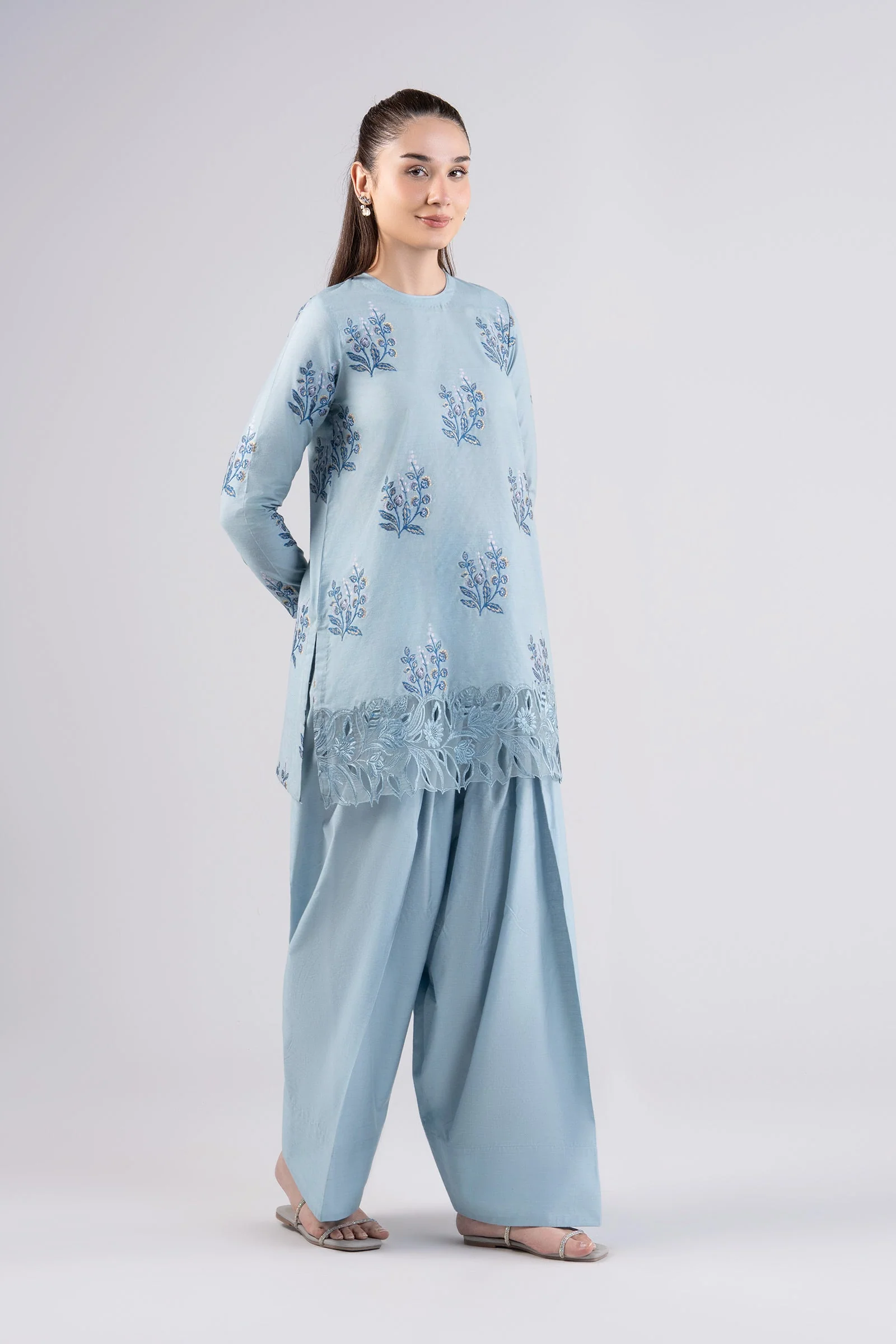 2 Pc Embroidered Jacquard Suit - Image 4