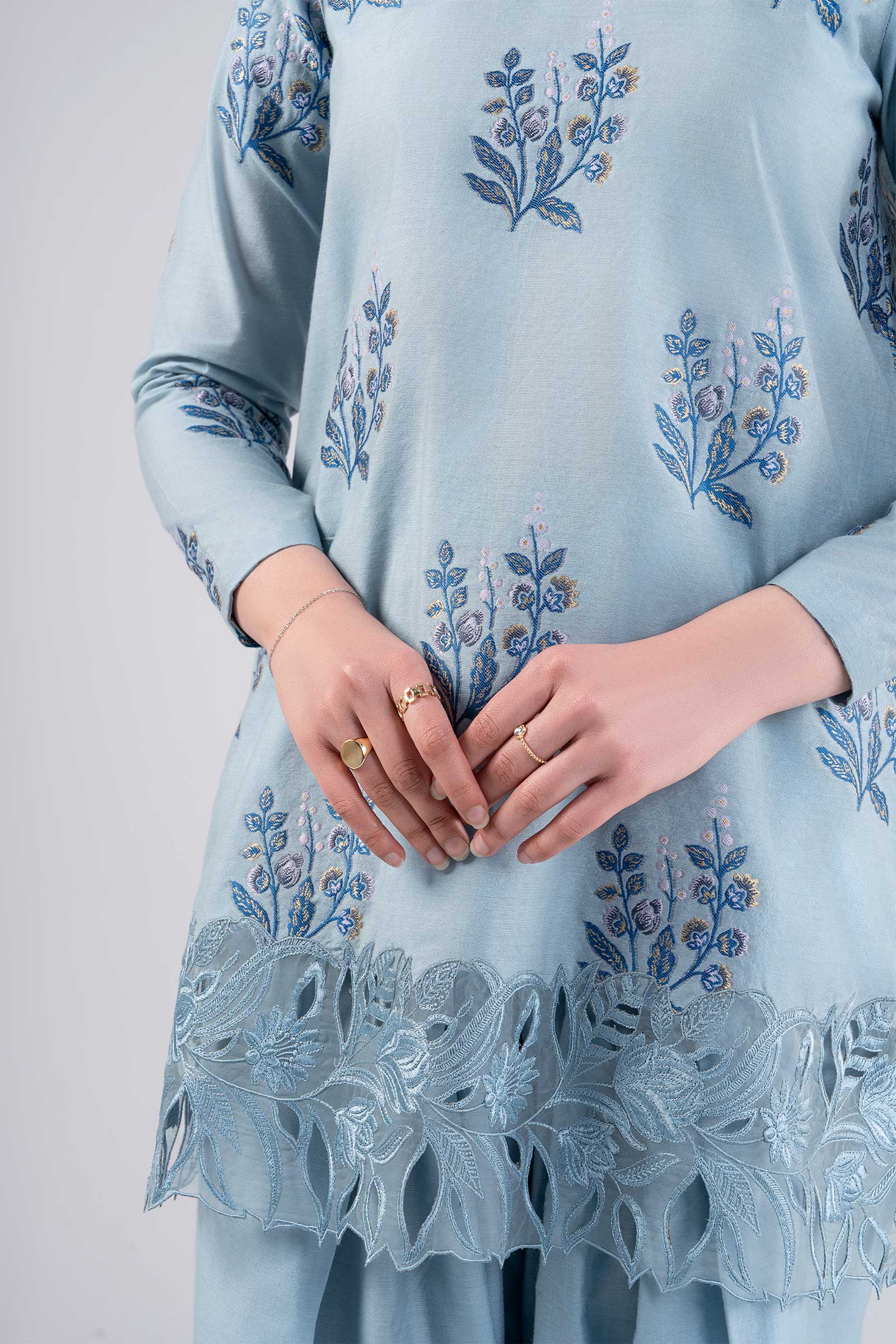 2 Pc Embroidered Jacquard Suit - Image 5