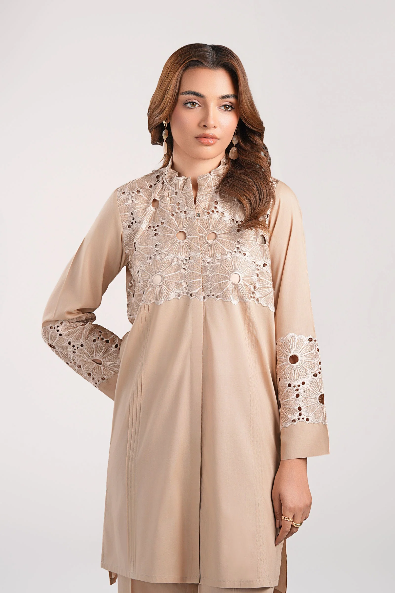 2 Pc Embroidered Lawn Suit - Image 2