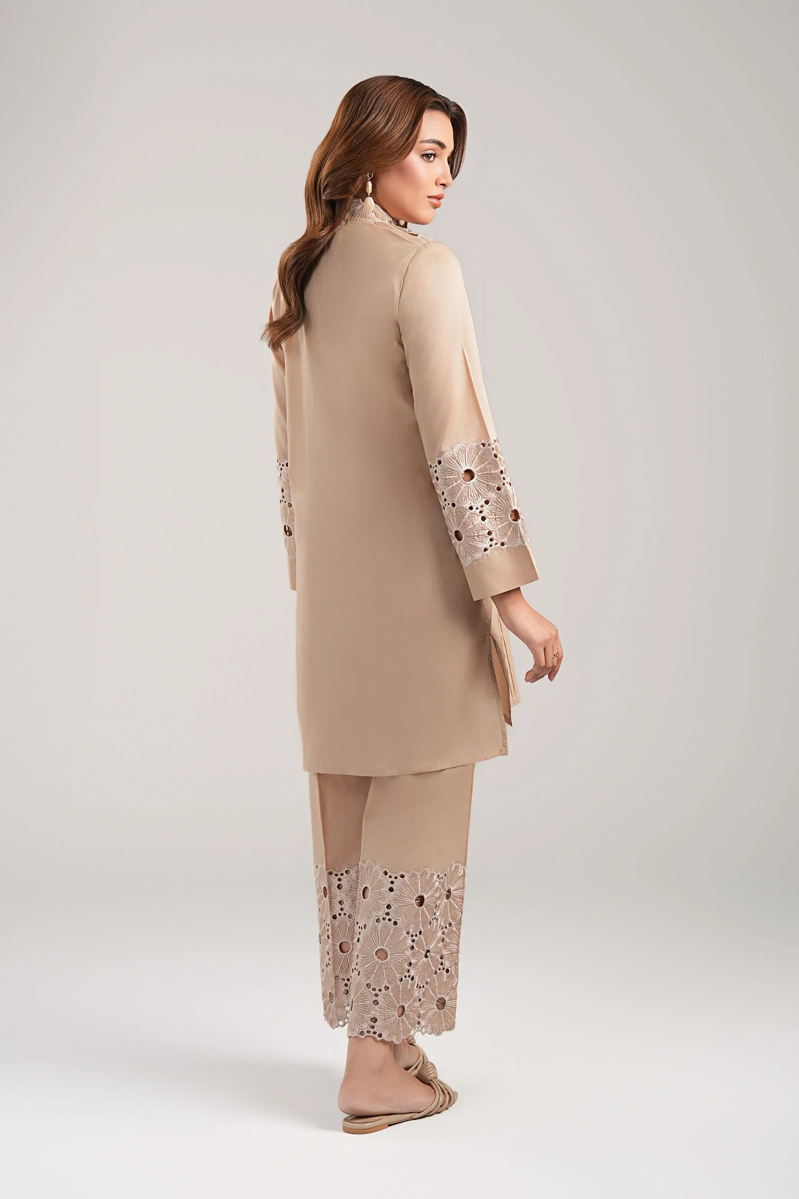 2 Pc Embroidered Lawn Suit - Image 5