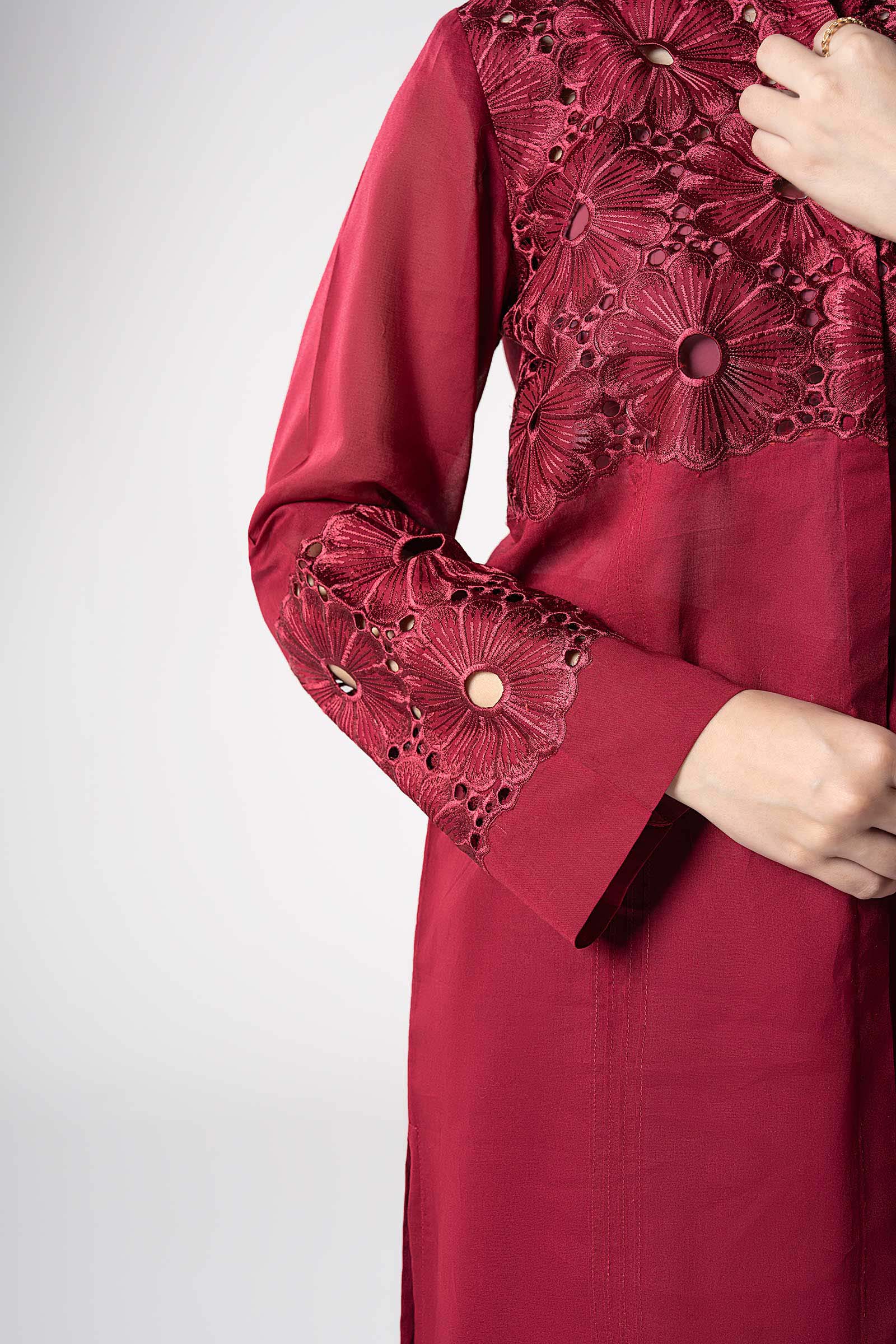 2 Pc Embroidered Lawn Suit - Image 4