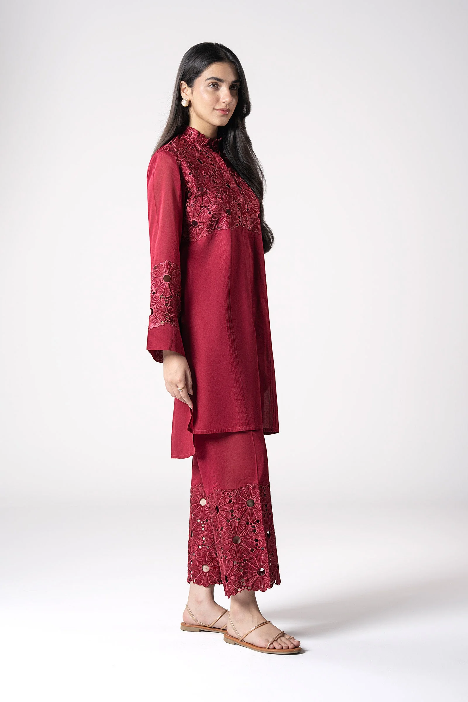 2 Pc Embroidered Lawn Suit - Image 5