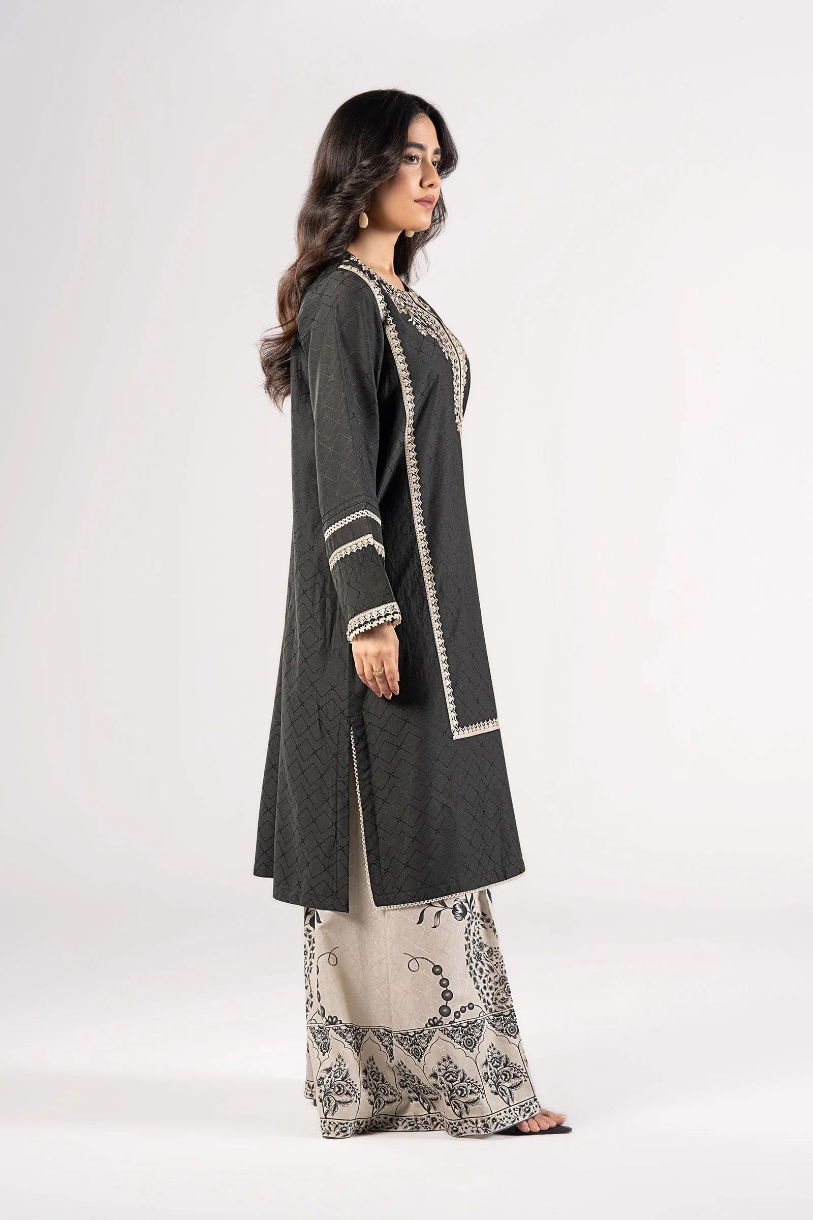 2 Pc Embroidered Viscose Suit - Image 5