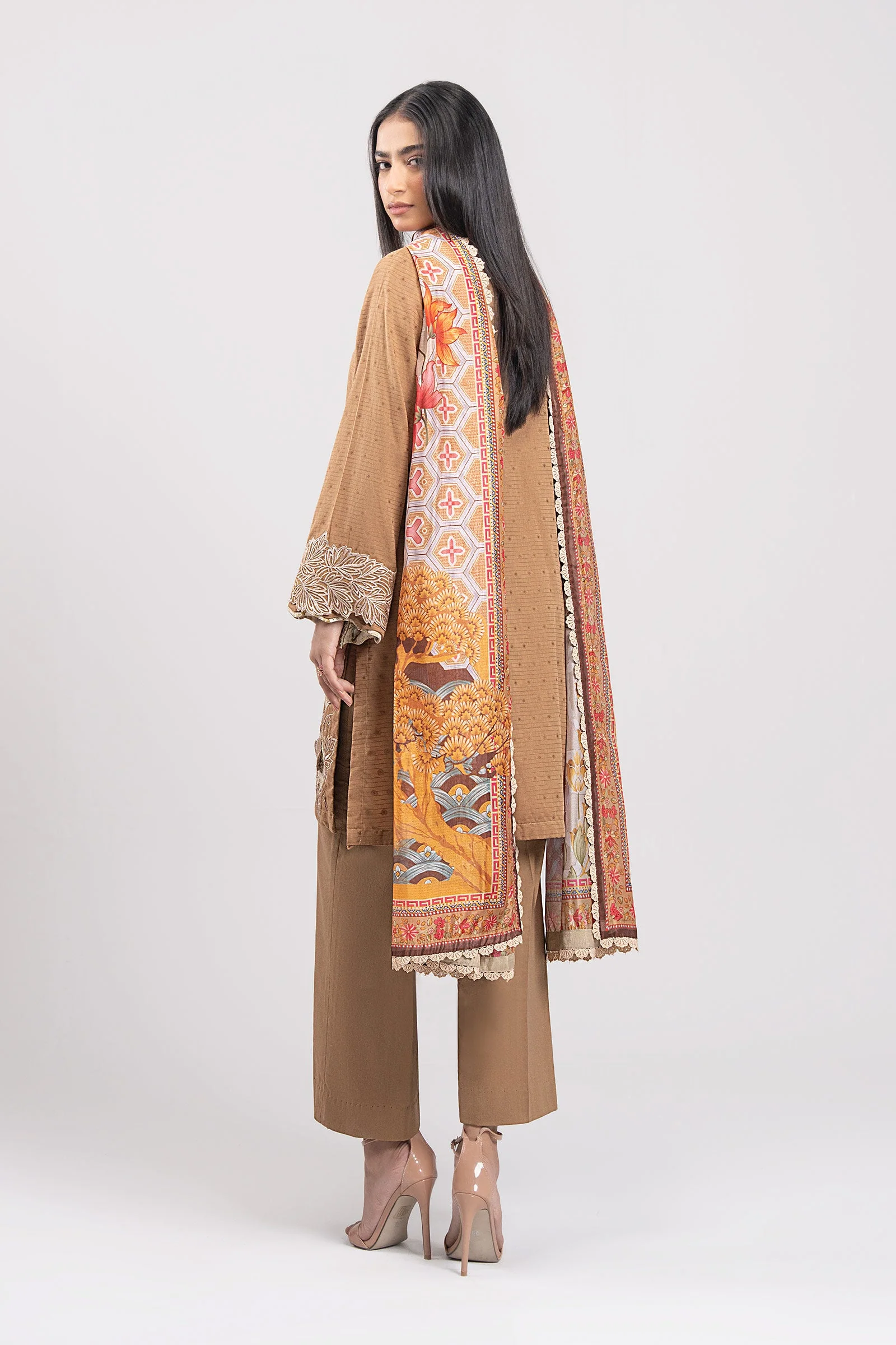 2 Pc Embroidered Lurex Suit - Image 6