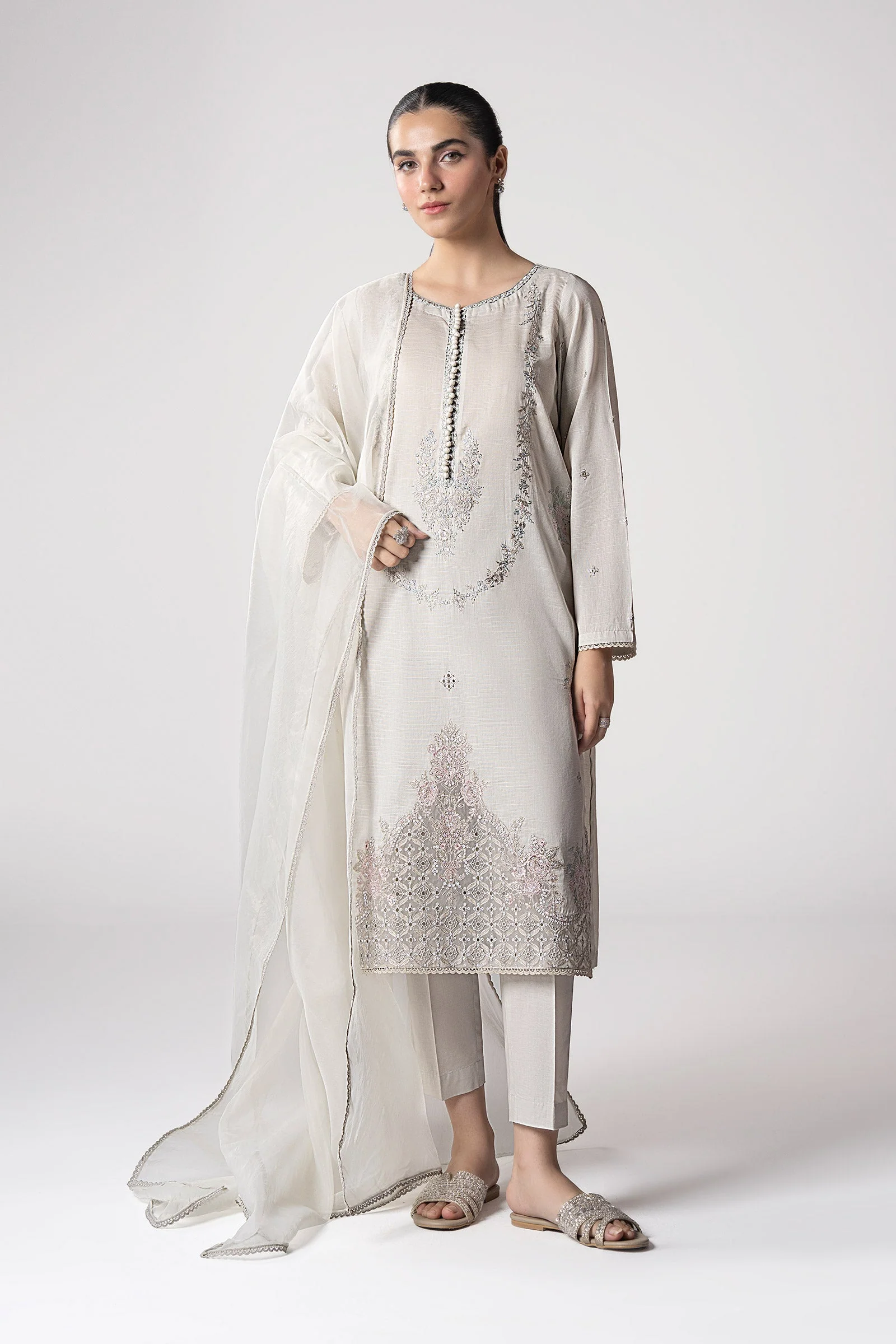 3 Pc Embroidered Slub Lawn Suit