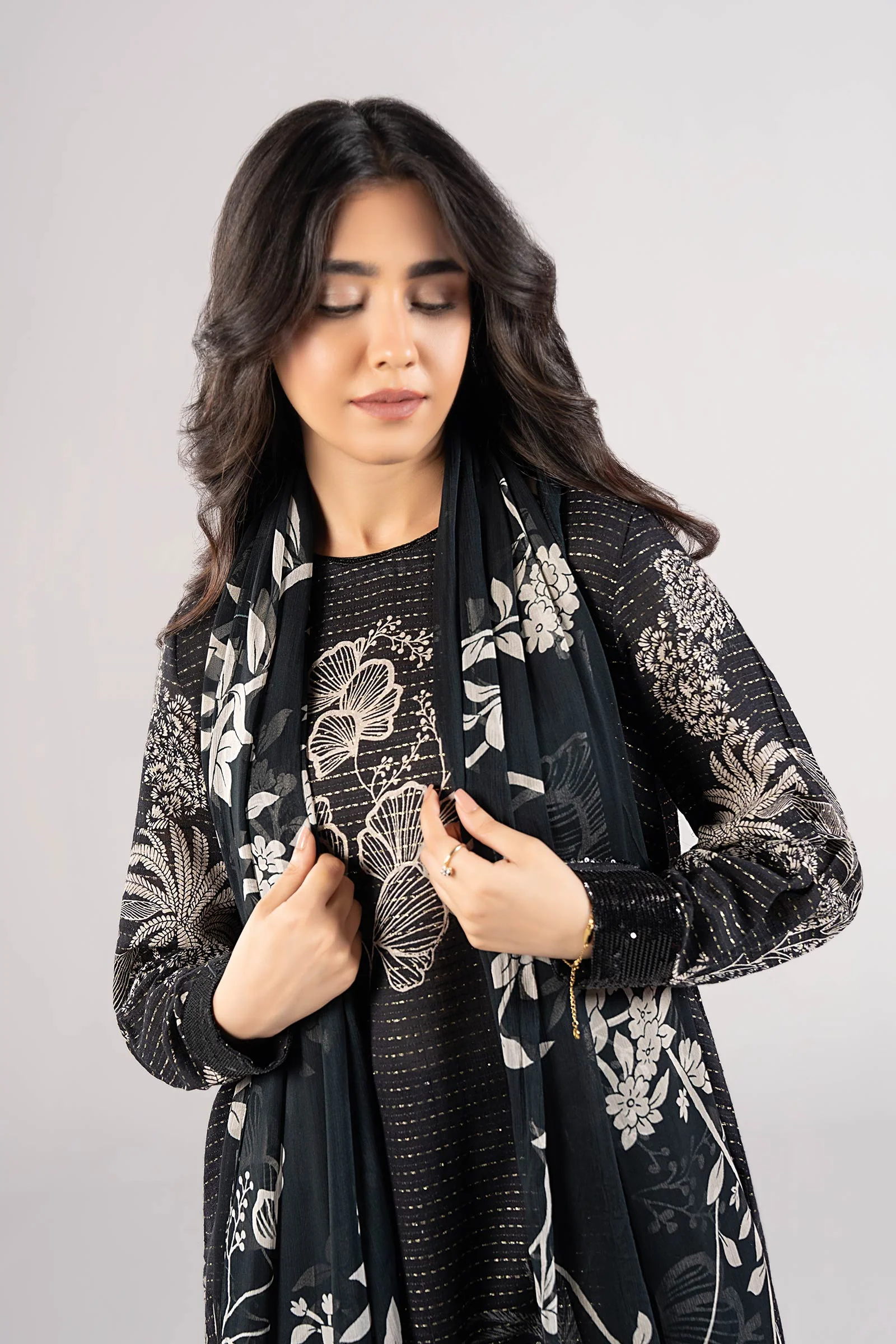 2 Pc Embroidered Lurex Cotton Suit - Image 3