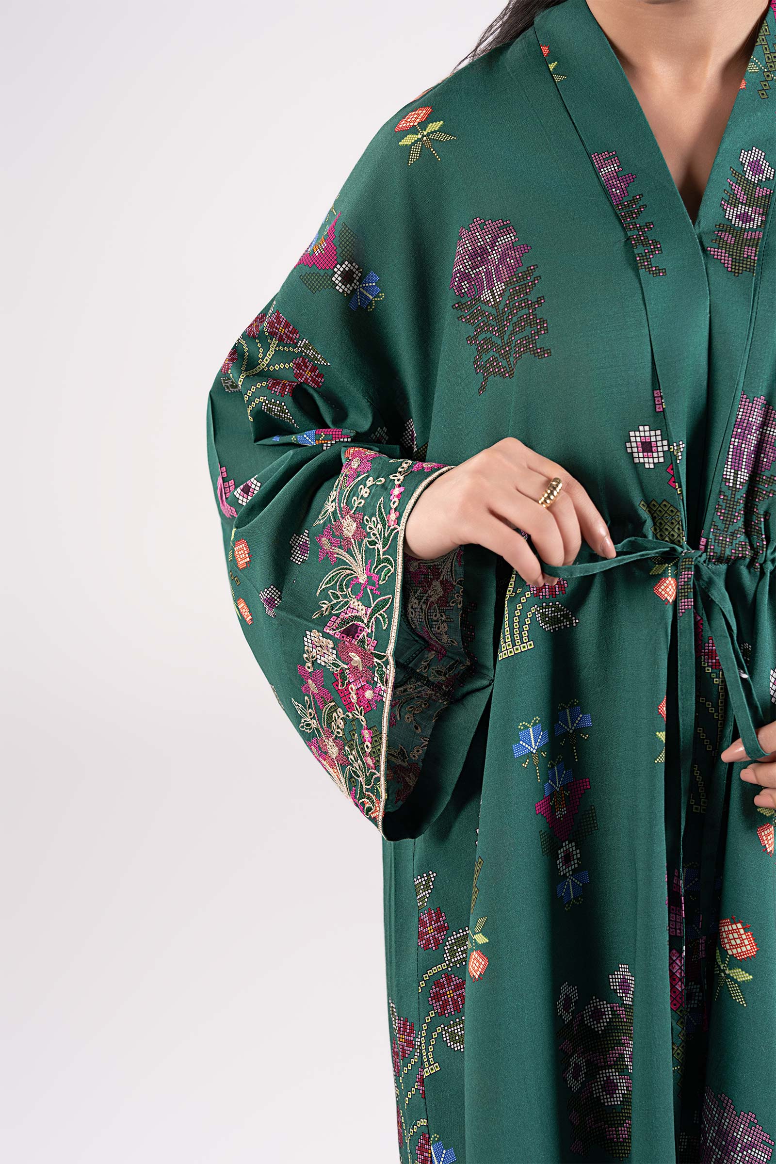 2 Pc Embroidered Slub Lawn Suit - Image 4