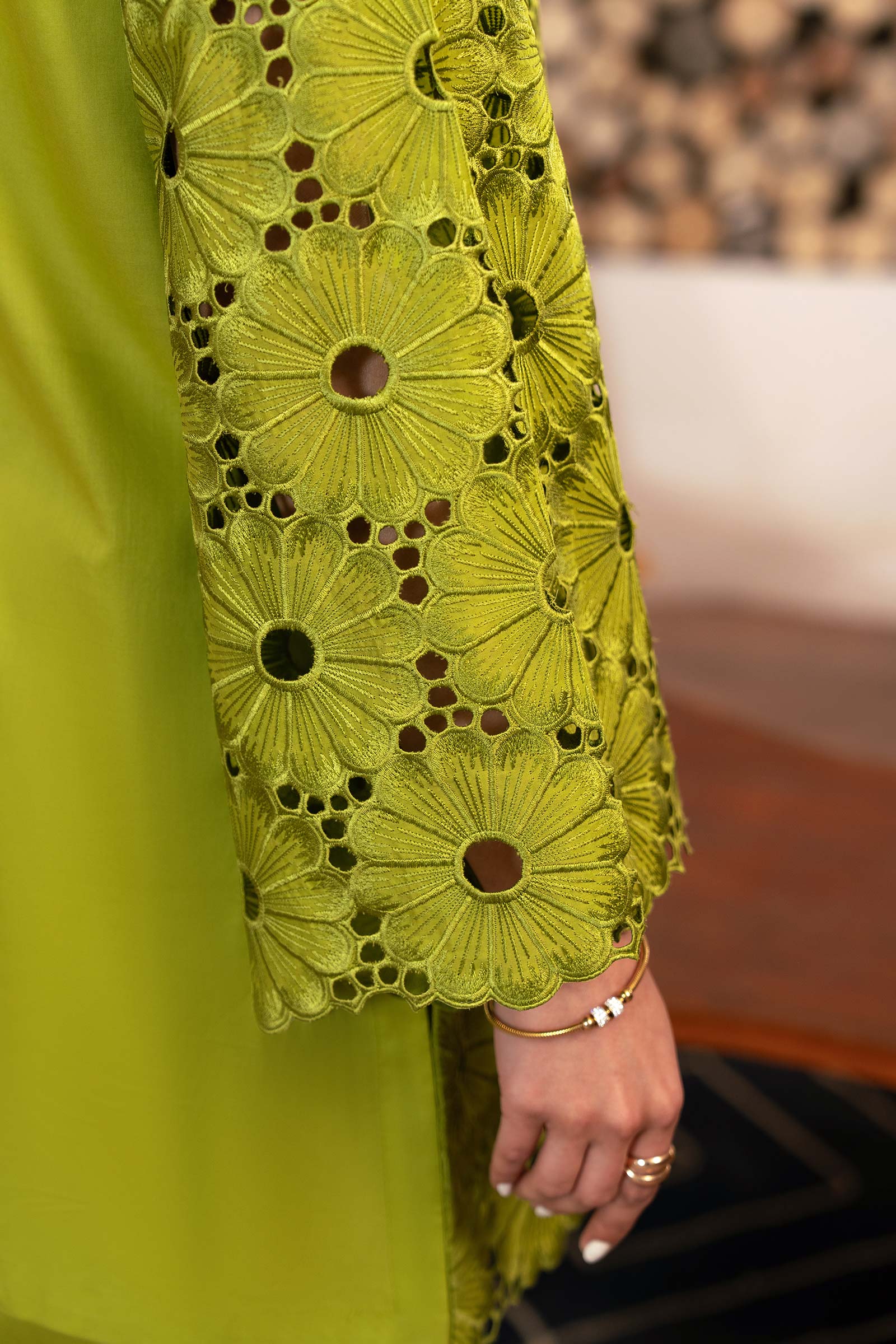 2 Pc Embroidered Lawn Suit - Image 4