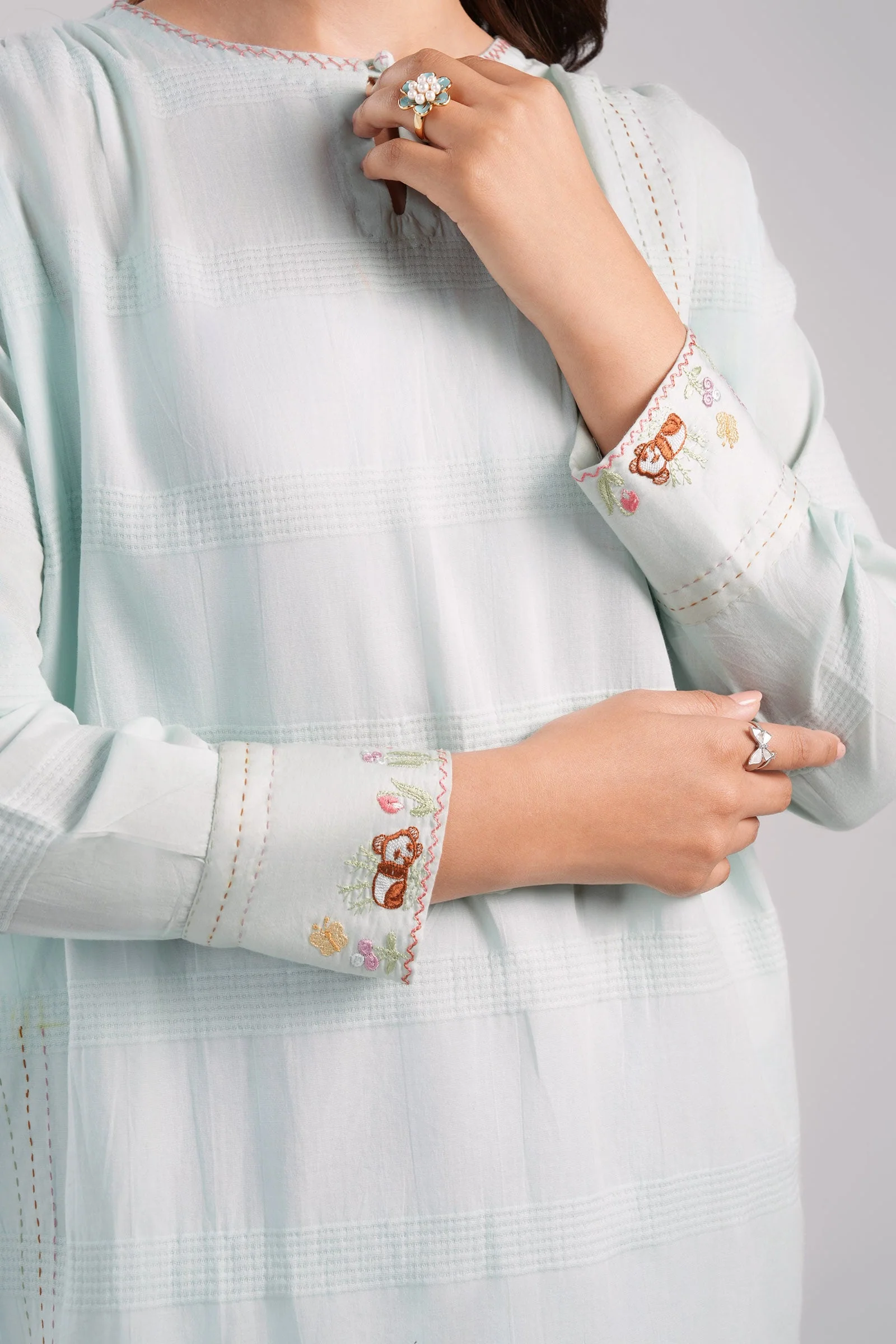 Embroidered Textured Tunic - Image 4