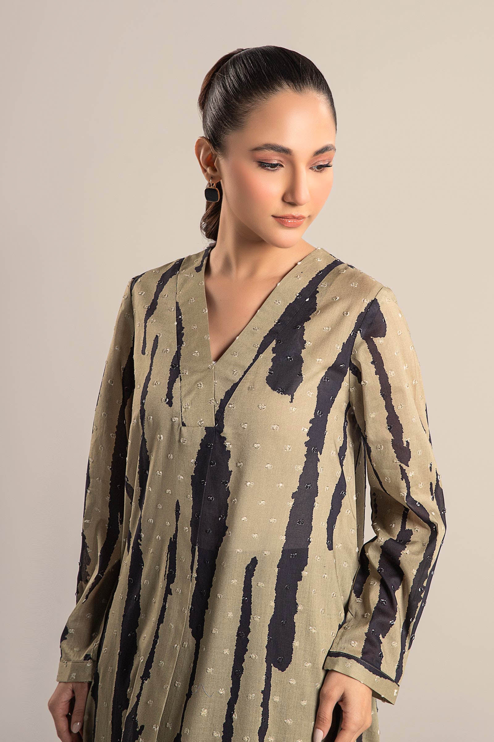 Printed Brochia Tunic - Image 3