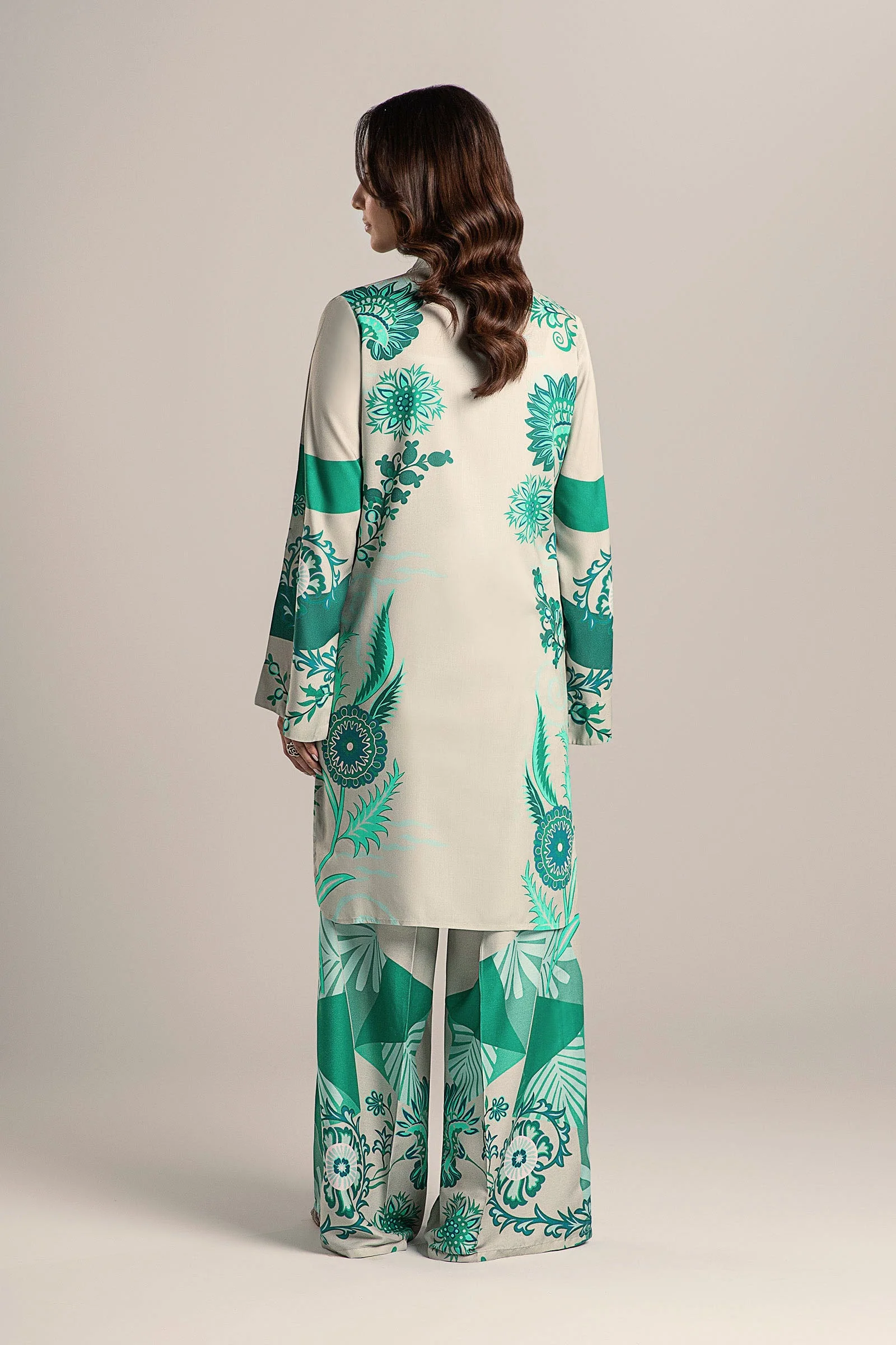 2 Pc Printed Arabic Lawn Suit - Image 6